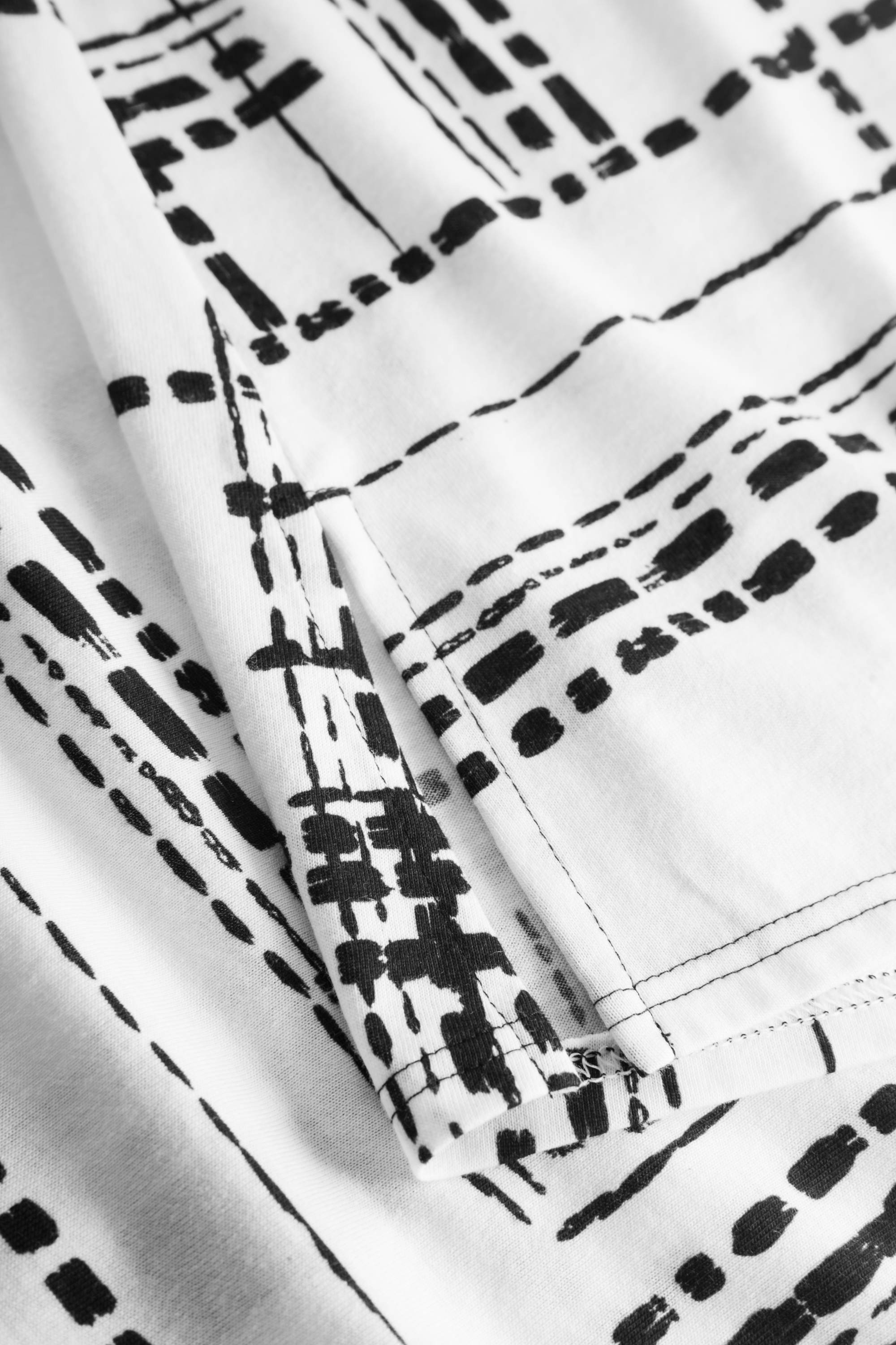 Rosch Shirt, Sleeveless, V-Neck Black And Whit (1213121) White-Black