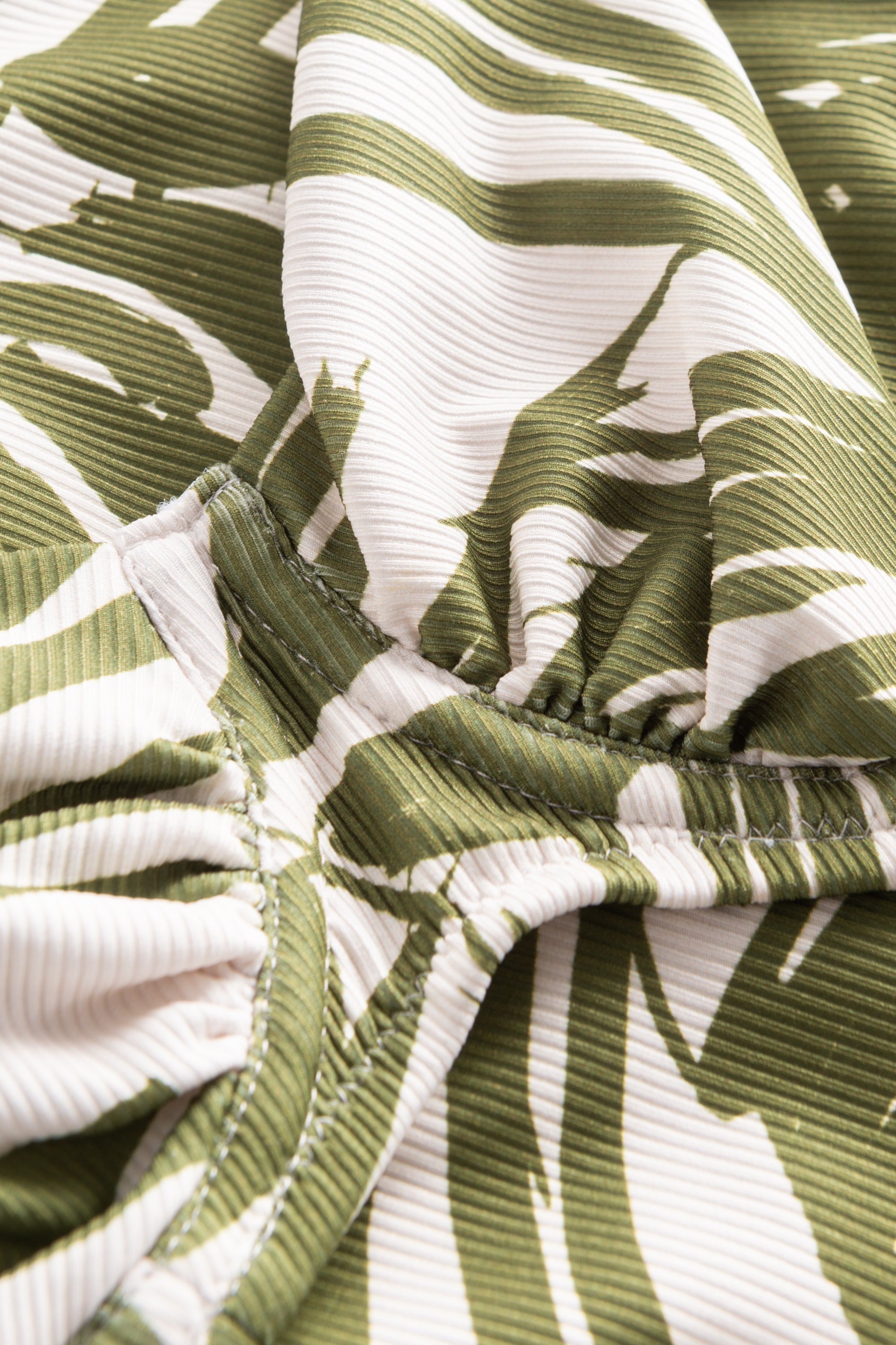 Rosch Bikini-Top Ecowave, Wire Sustainable Leaves (1225561) Green Leaves