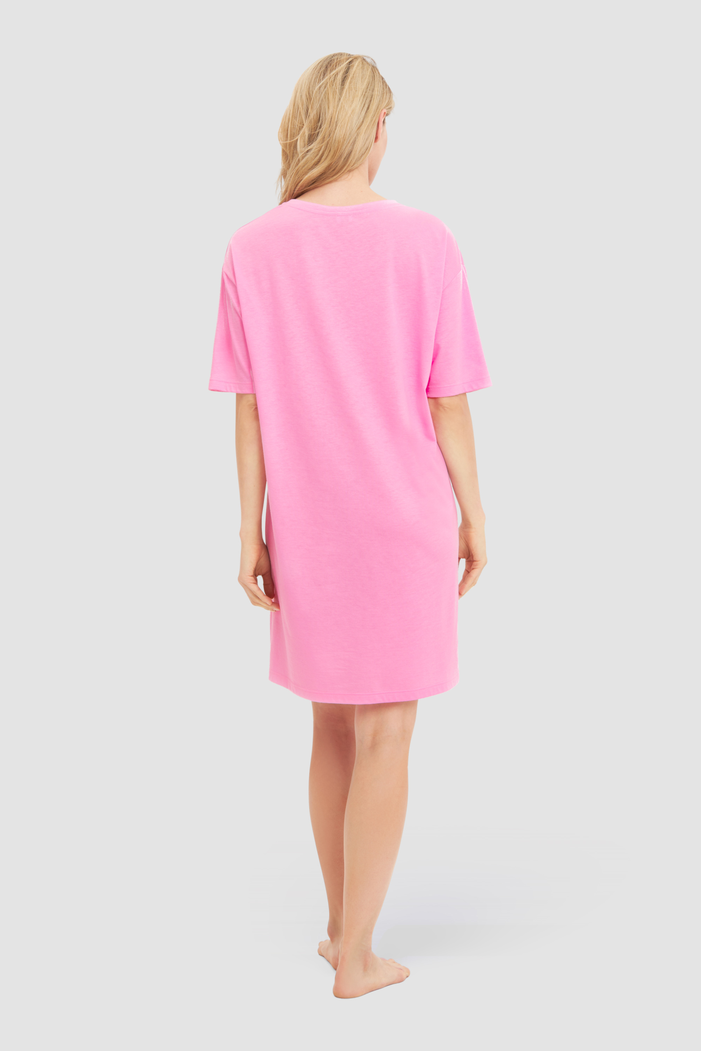 Rösch Nightgown back view in Pink