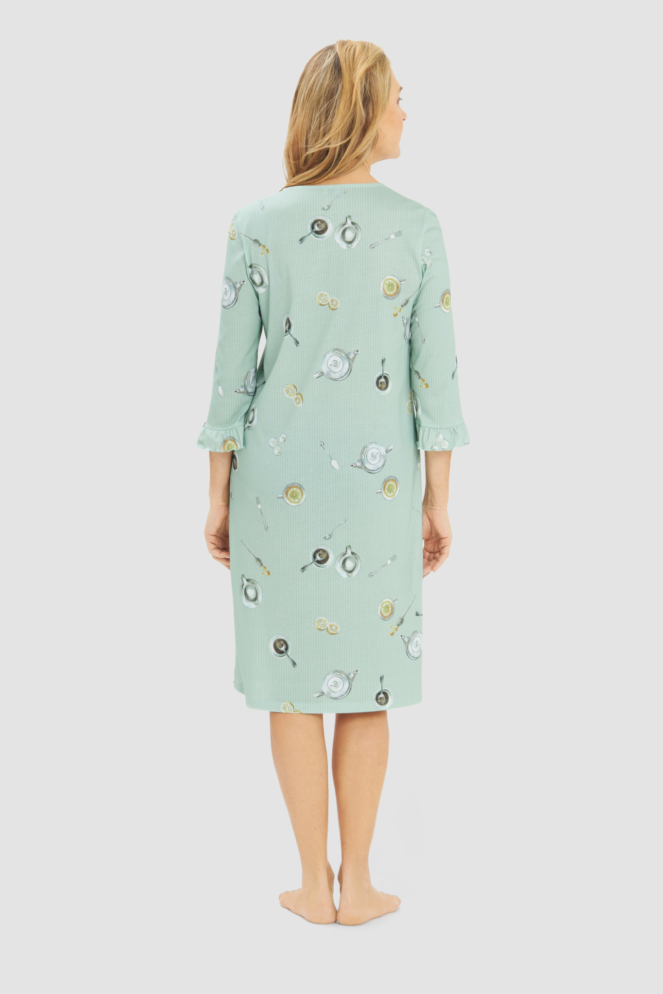 Rösch Nightgown back view in TeaTime