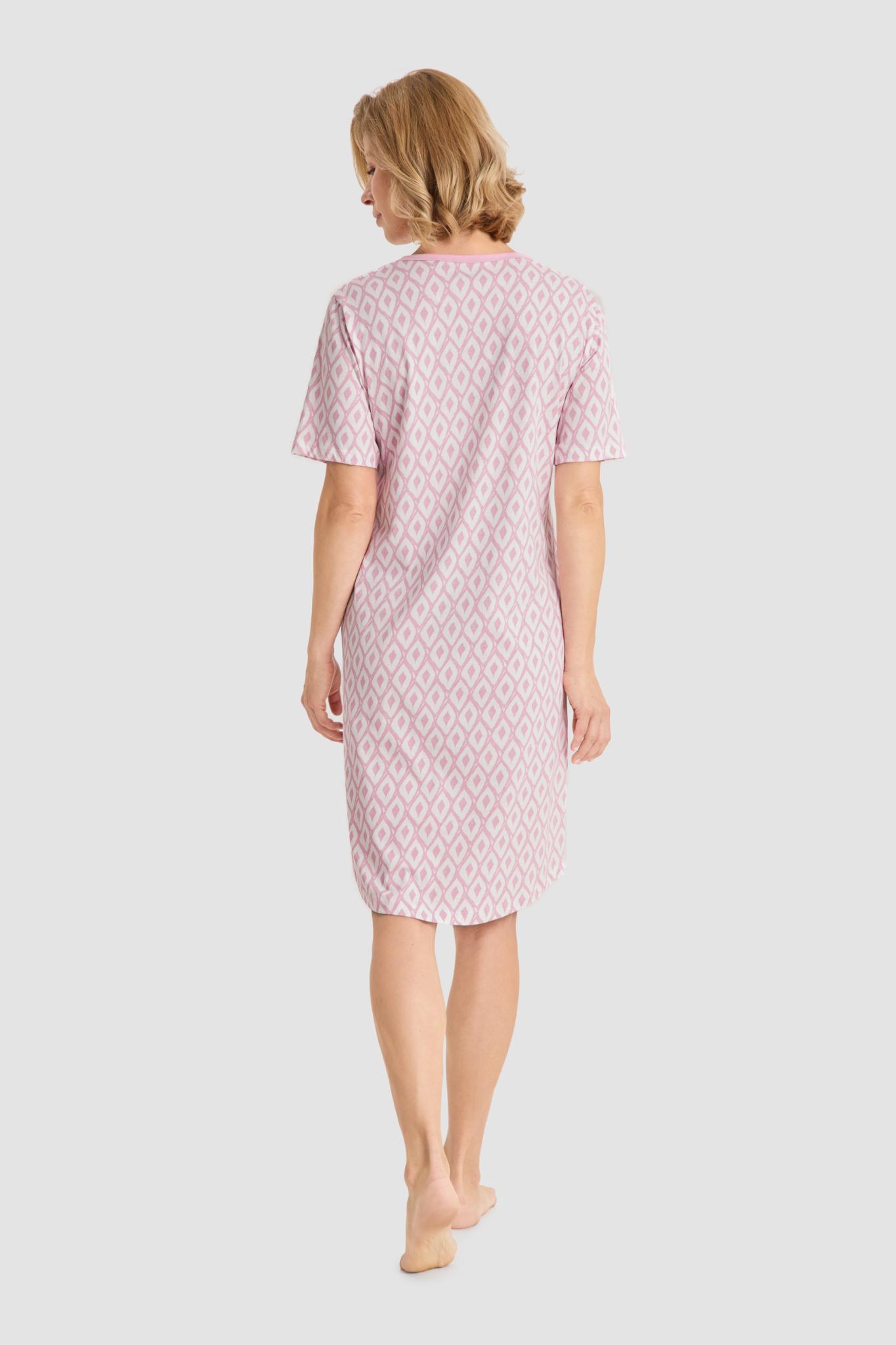 Rösch Nightgown back view in Graphic Print