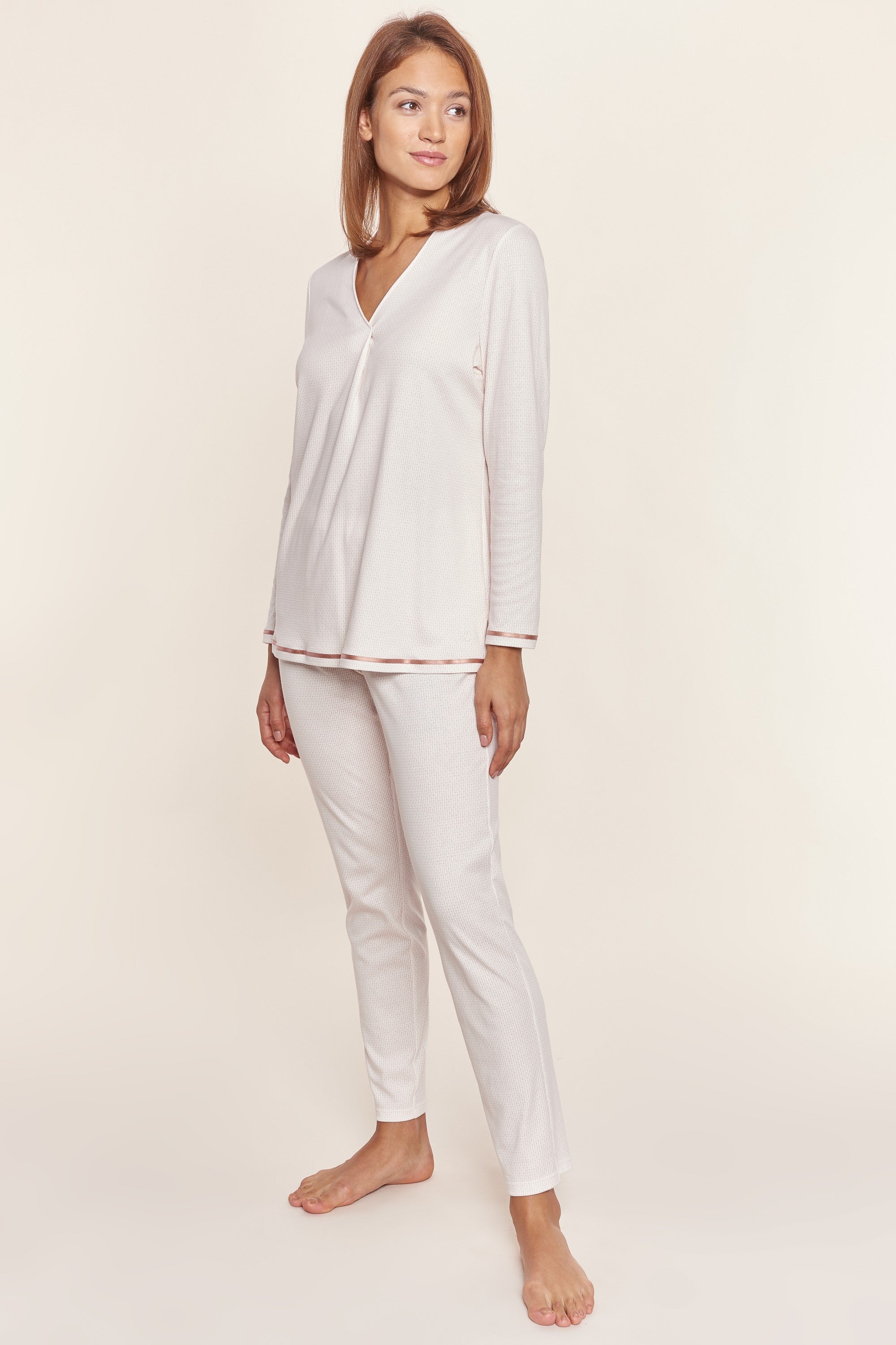Feraud Pajama, 1/1 Sleeve, Pants 1/1, V-Neck Graphi (3211123) Graphic Minimal