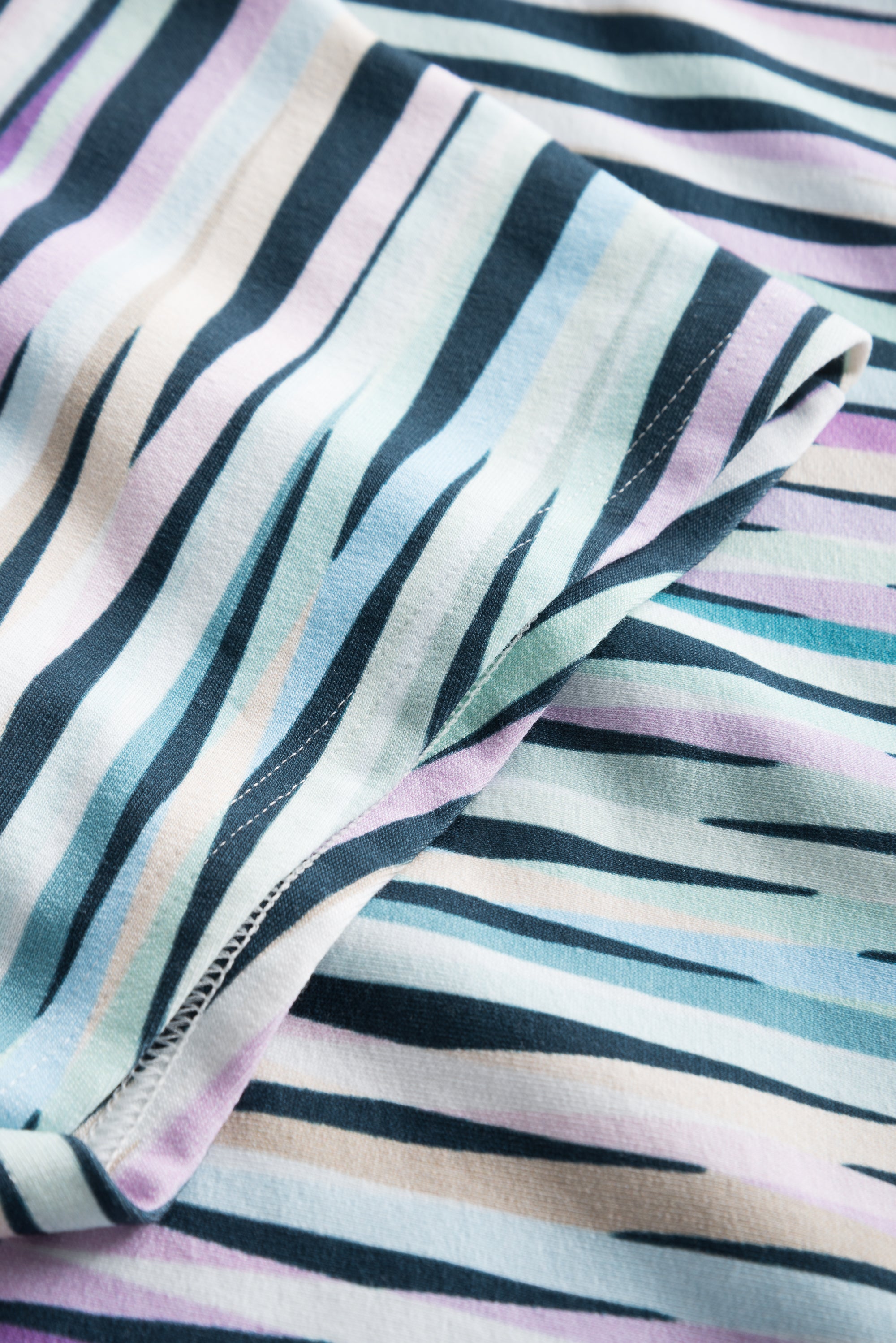 Feraud Shirt, Overcut, V-Neck Modern Stripe (3221042) Stripe Multicolor