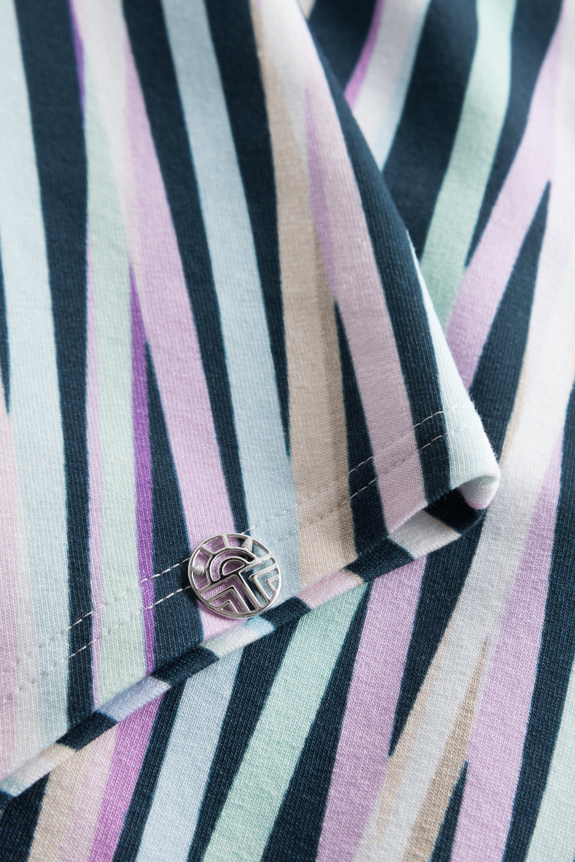 Feraud Shirt, Overcut, V-Neck Modern Stripe (3221042) Stripe Multicolor