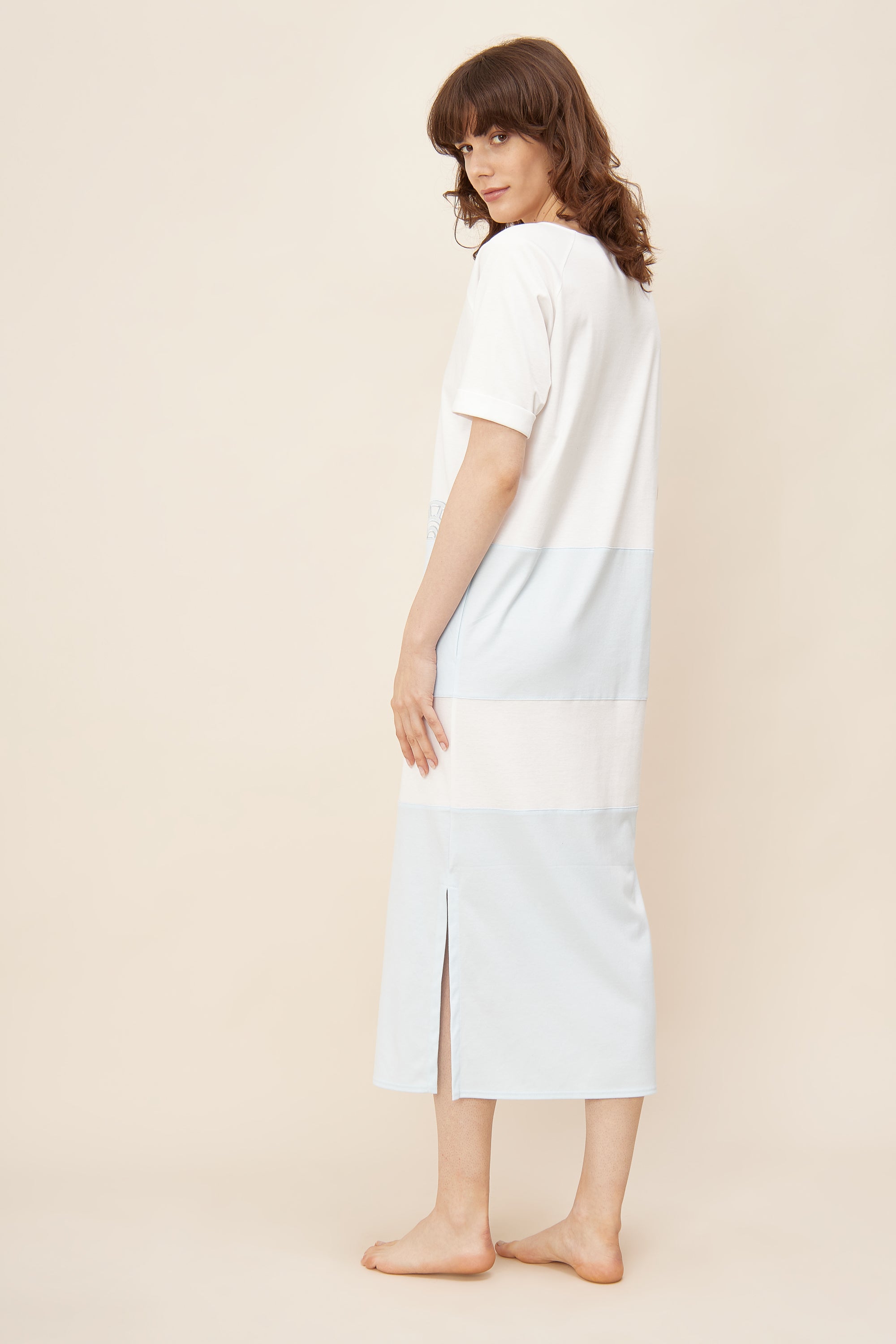 Feraud Night Dress, 1/2 Sleeve Raglan, Round Neck, Pocke (3221063) White-Blue