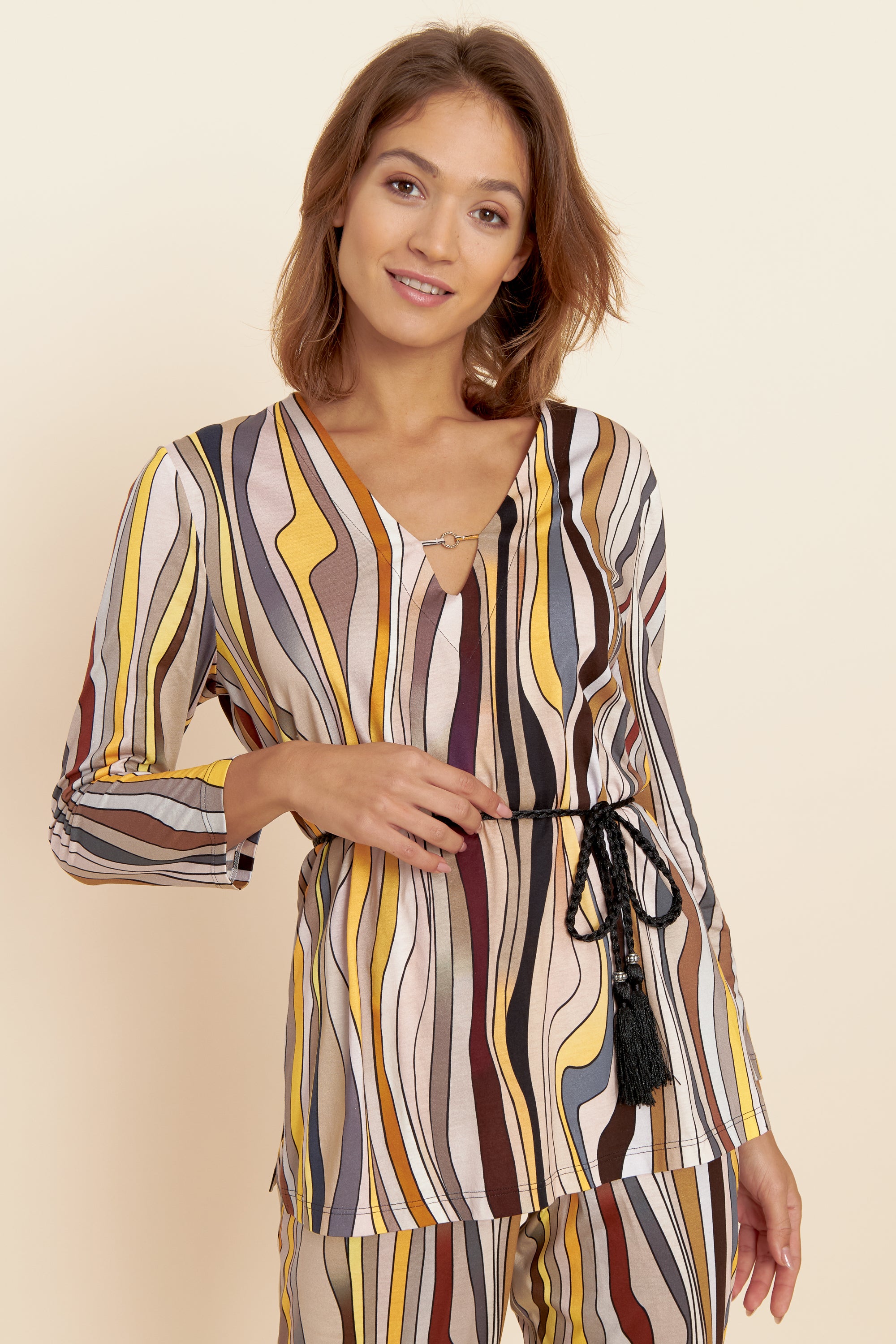 Feraud Pajama, 1/1 Sleeve, Pants 1/1, V-Neck, Belt (3221130) Wild Waves