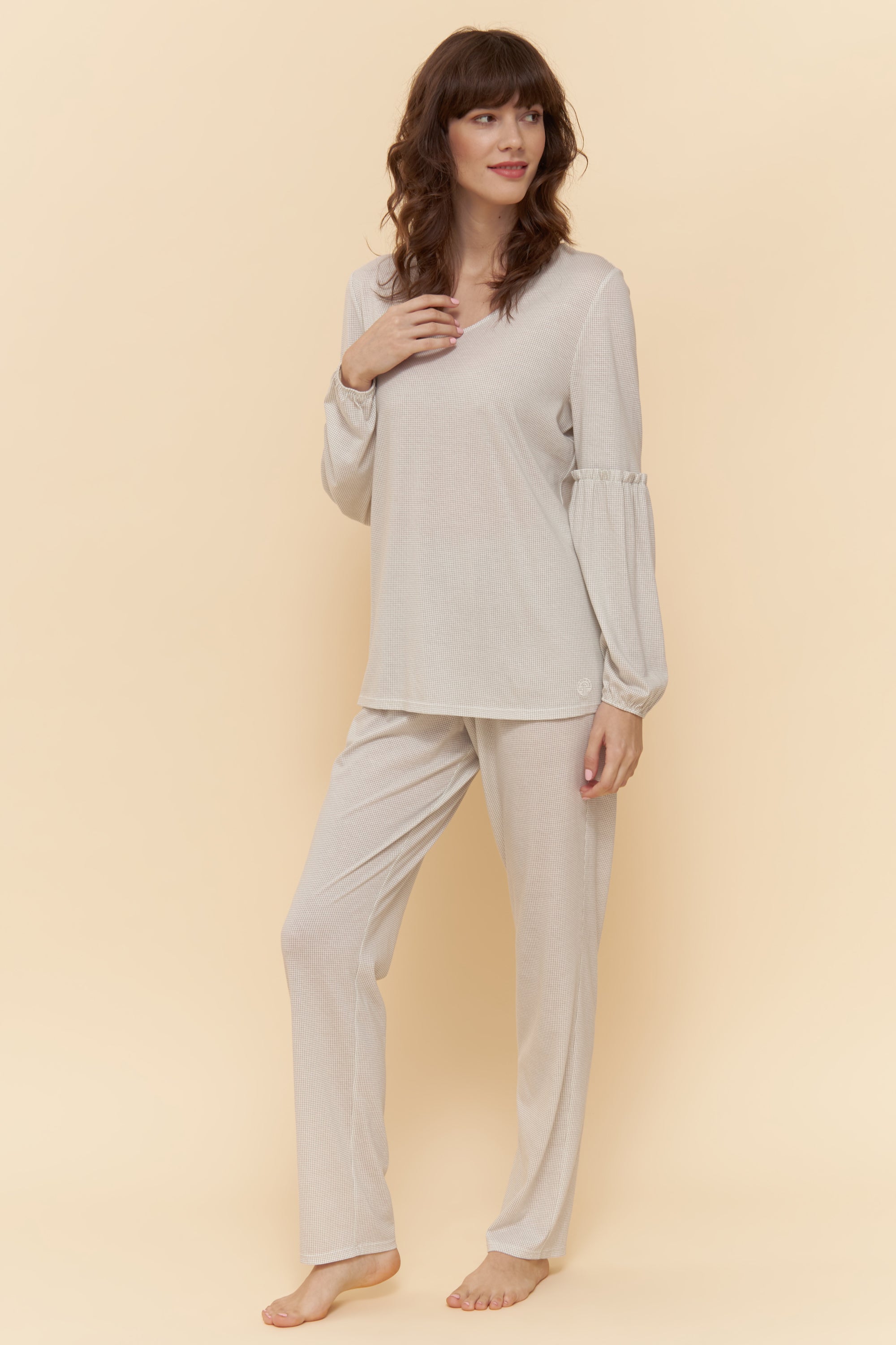 Feraud Pajama, 1/1 Sleeve, Pants 1/1, V-Neck Modern (3221162) Minimal Print