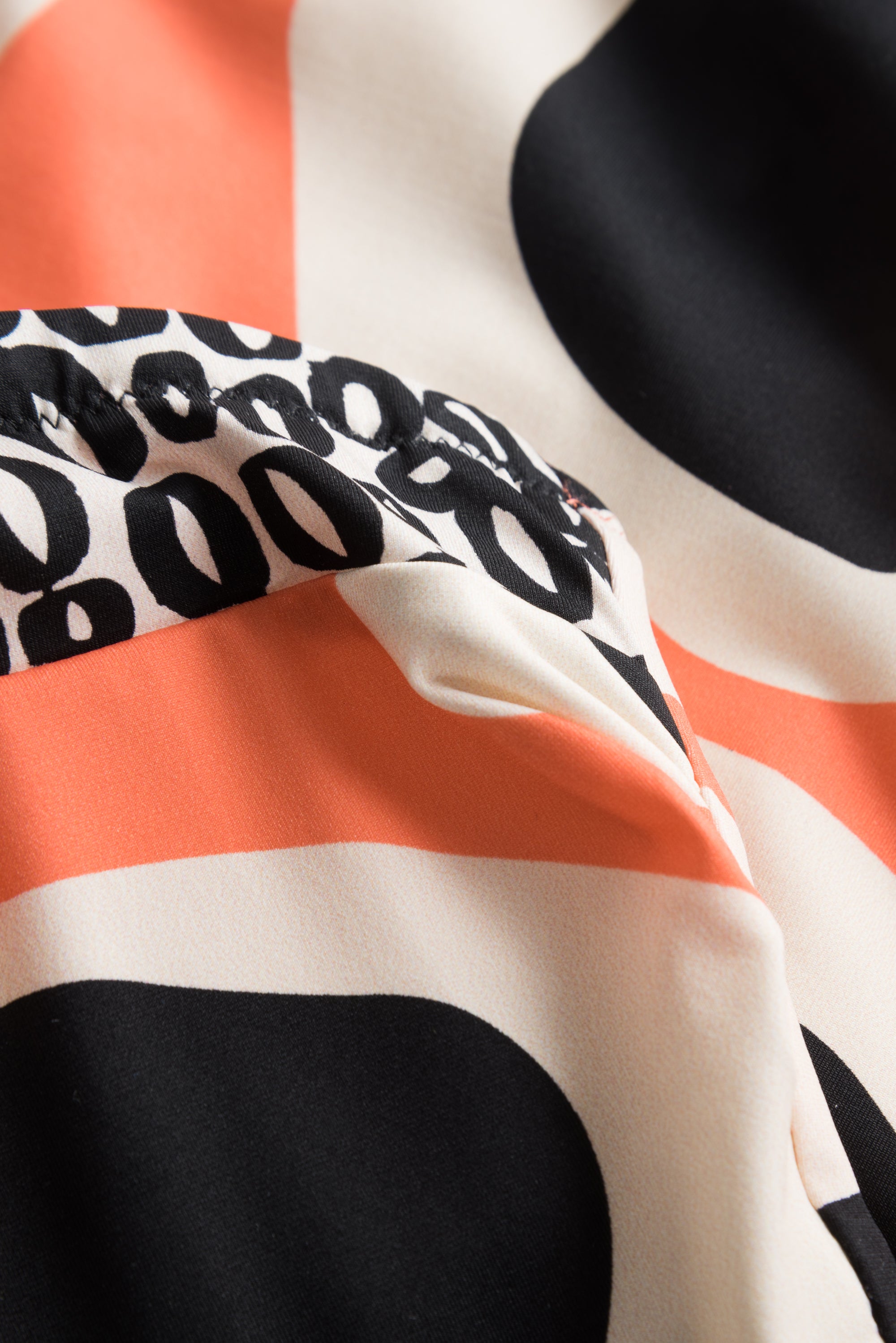 Feraud Swimsuit, Wire, Remove Straps Neon Statement (3225002) Graphic Dots
