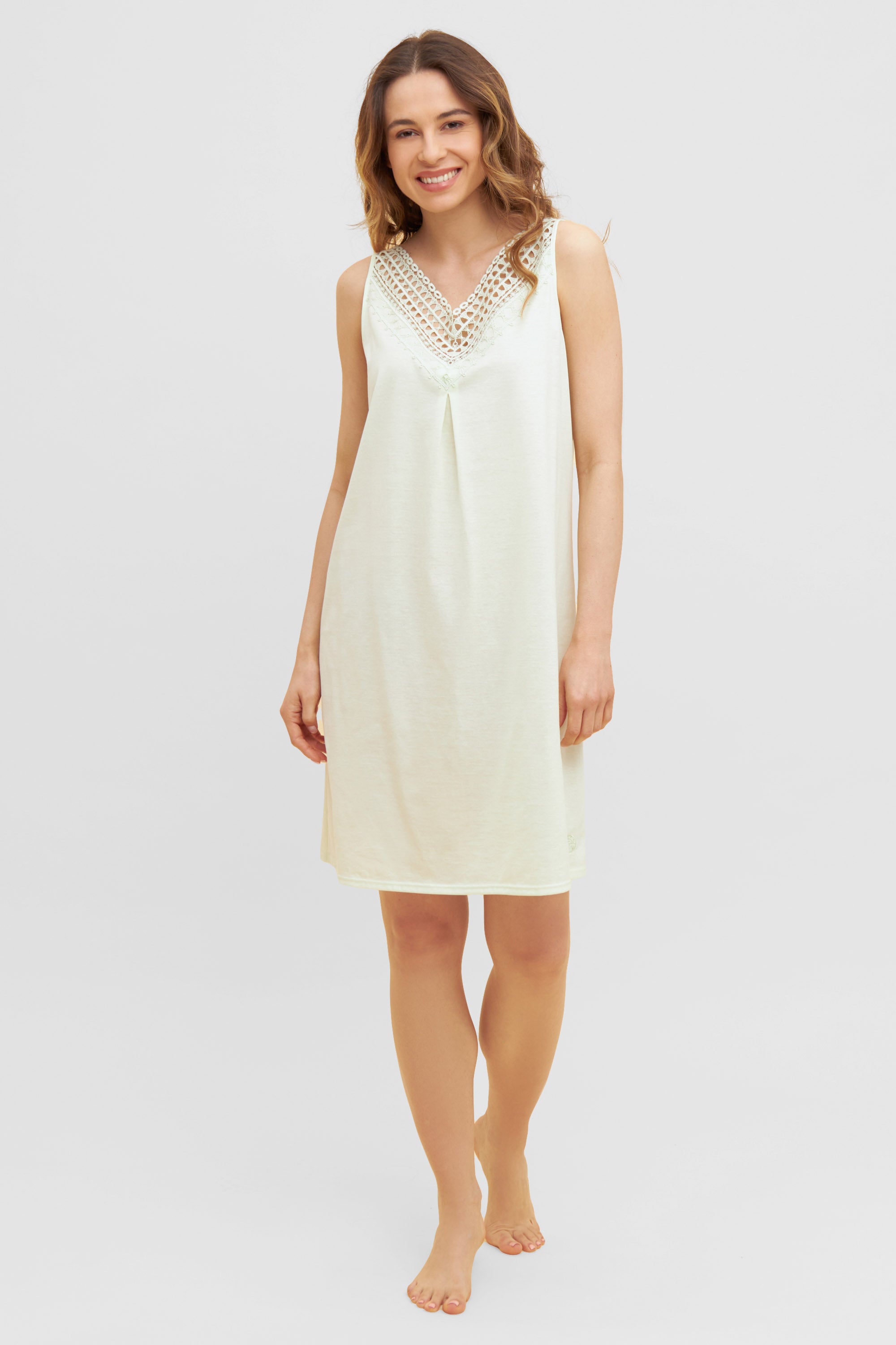 Feraud Night Dress, Sleeveless, V-Neck Graphic Lace (3231117) Pistazie