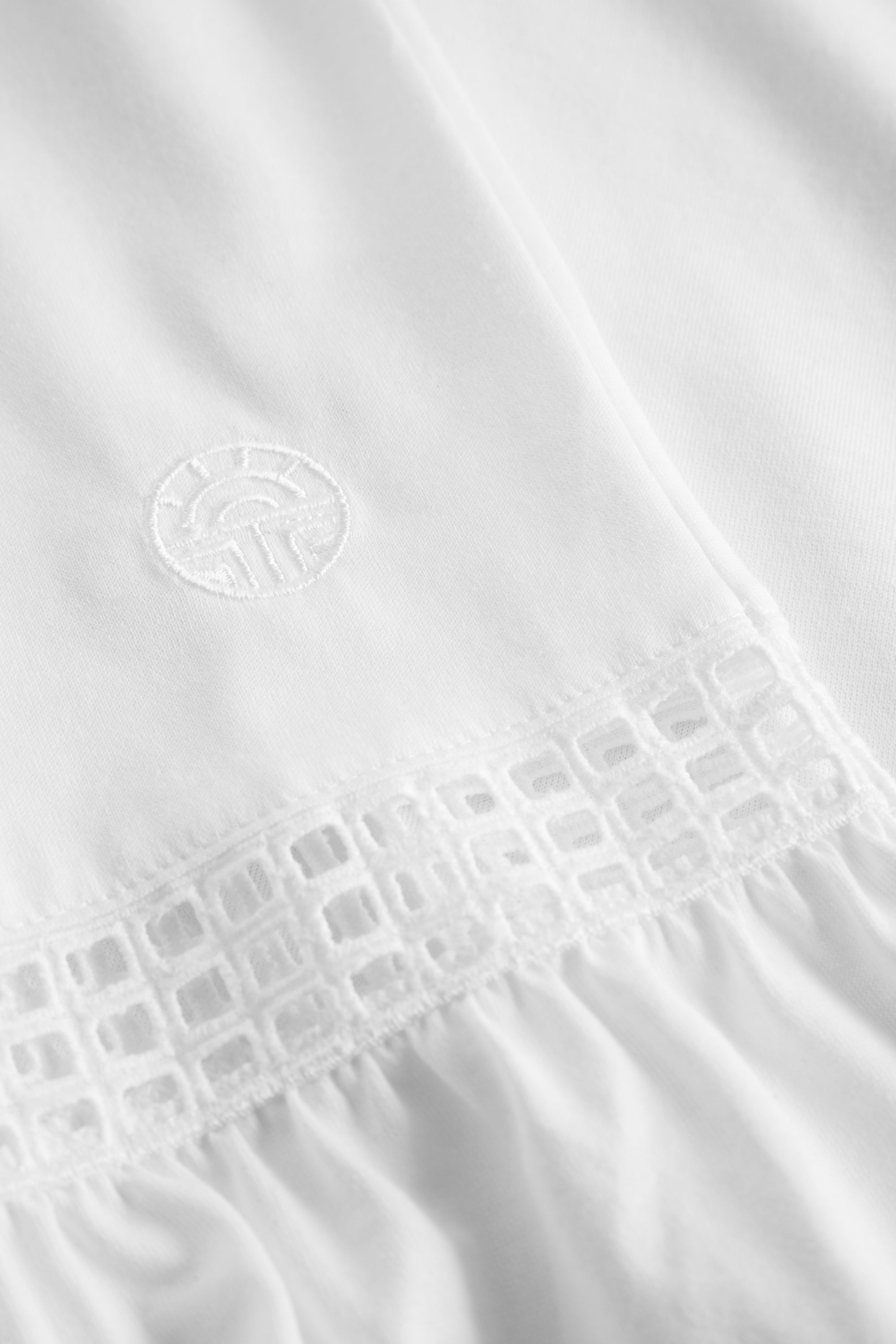 Feraud Night Dress, 1/2 Sleeve, V-Neck, Button Panel Gra (3231148) White