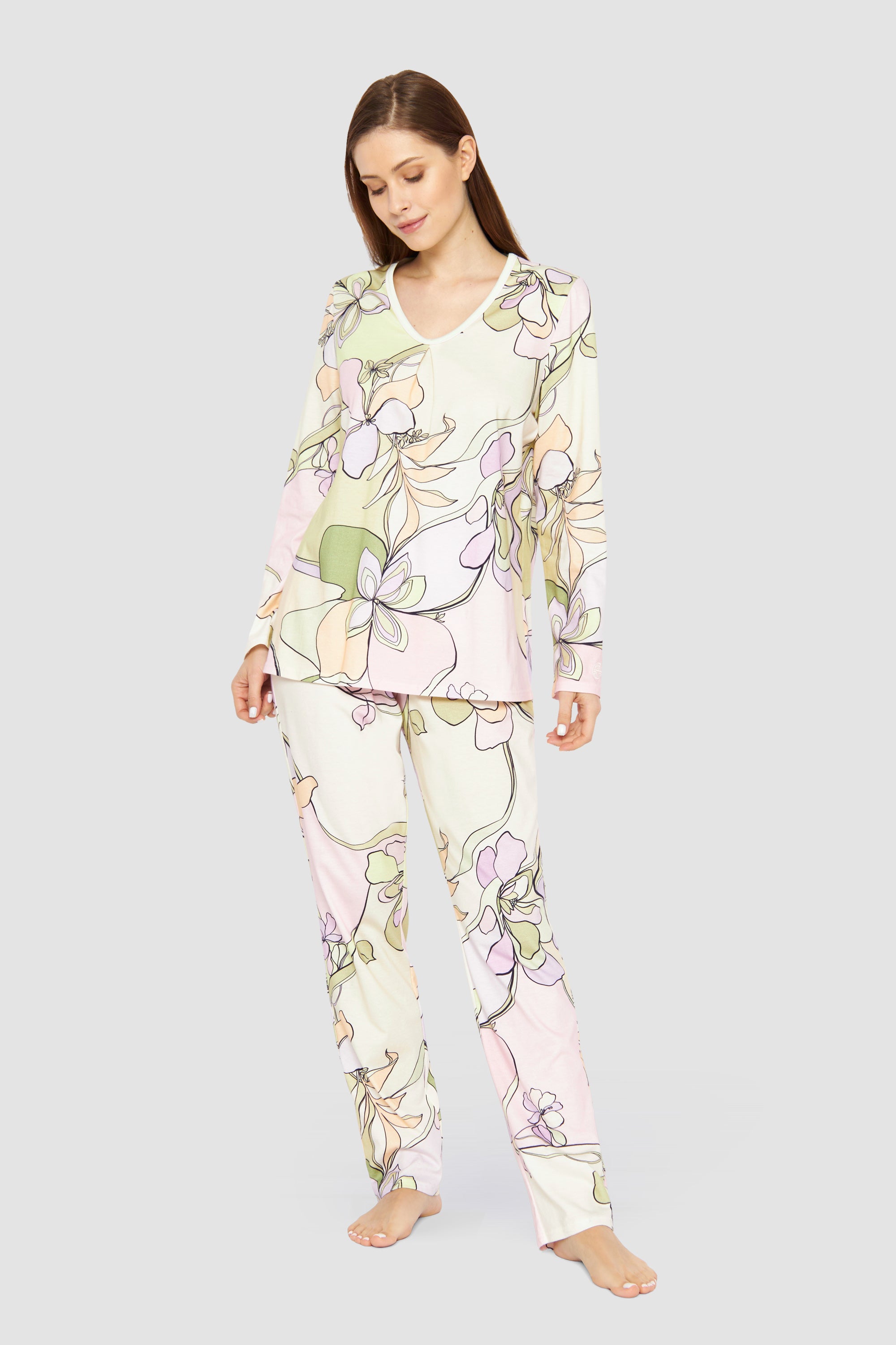 Feraud Pajama, 1/1 Sleeve, Pants 1/1, V-Neck Modern (3231356) Multicolor Flowers