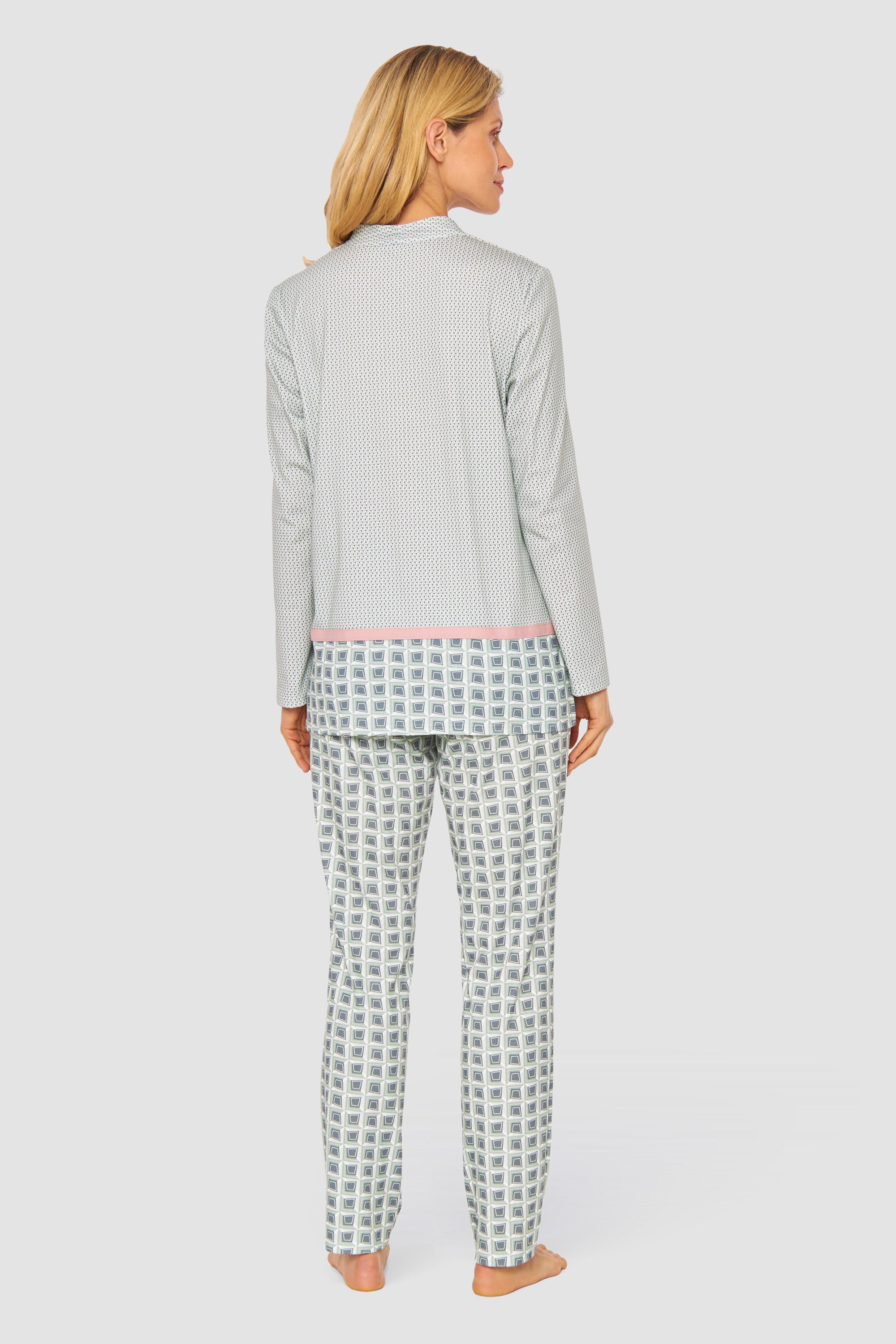 Feraud Pajama, 1/1 Sleeve, Pant 1/1, V-Neck Modern (3231371) Graphic Minimal