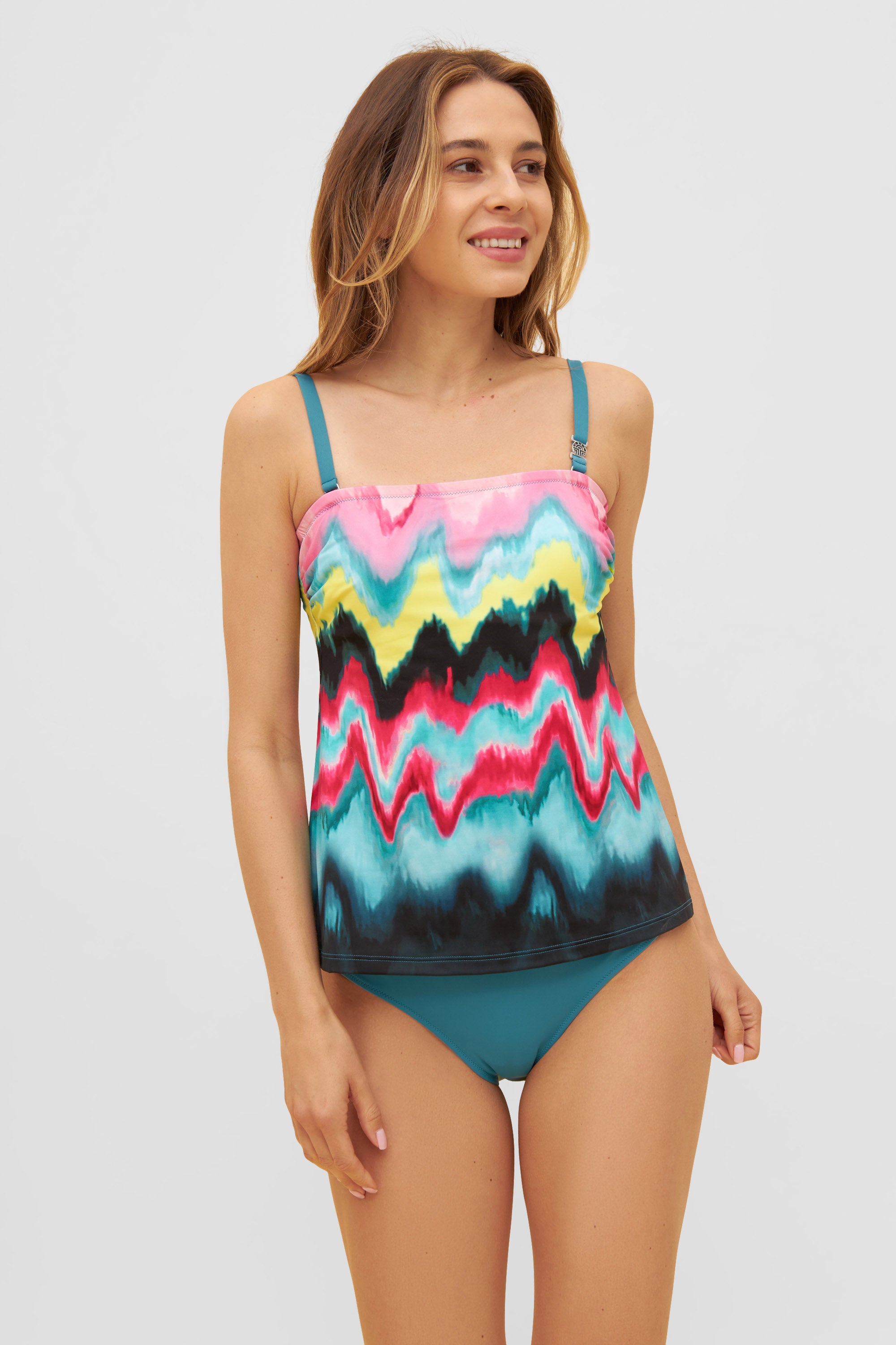 Feraud Tk, Wire, Ubb Colored Waves (3235061) Dynamic Print