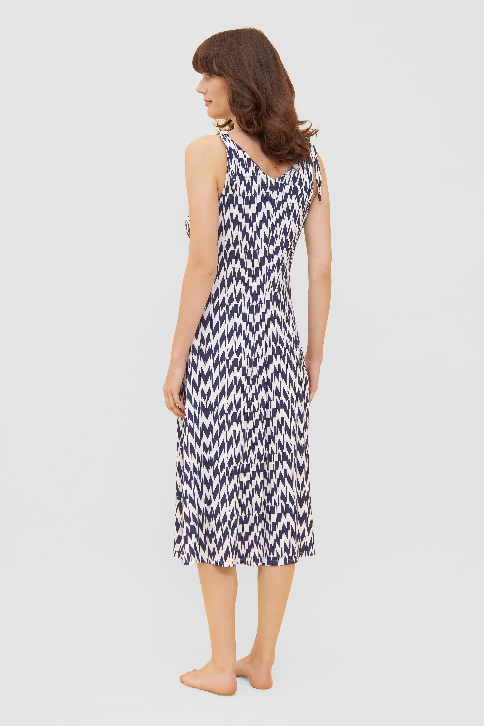 Feraud Beach Dress, Sleeveless, V-Neck, Graphic (3235123) Graphic Minimal