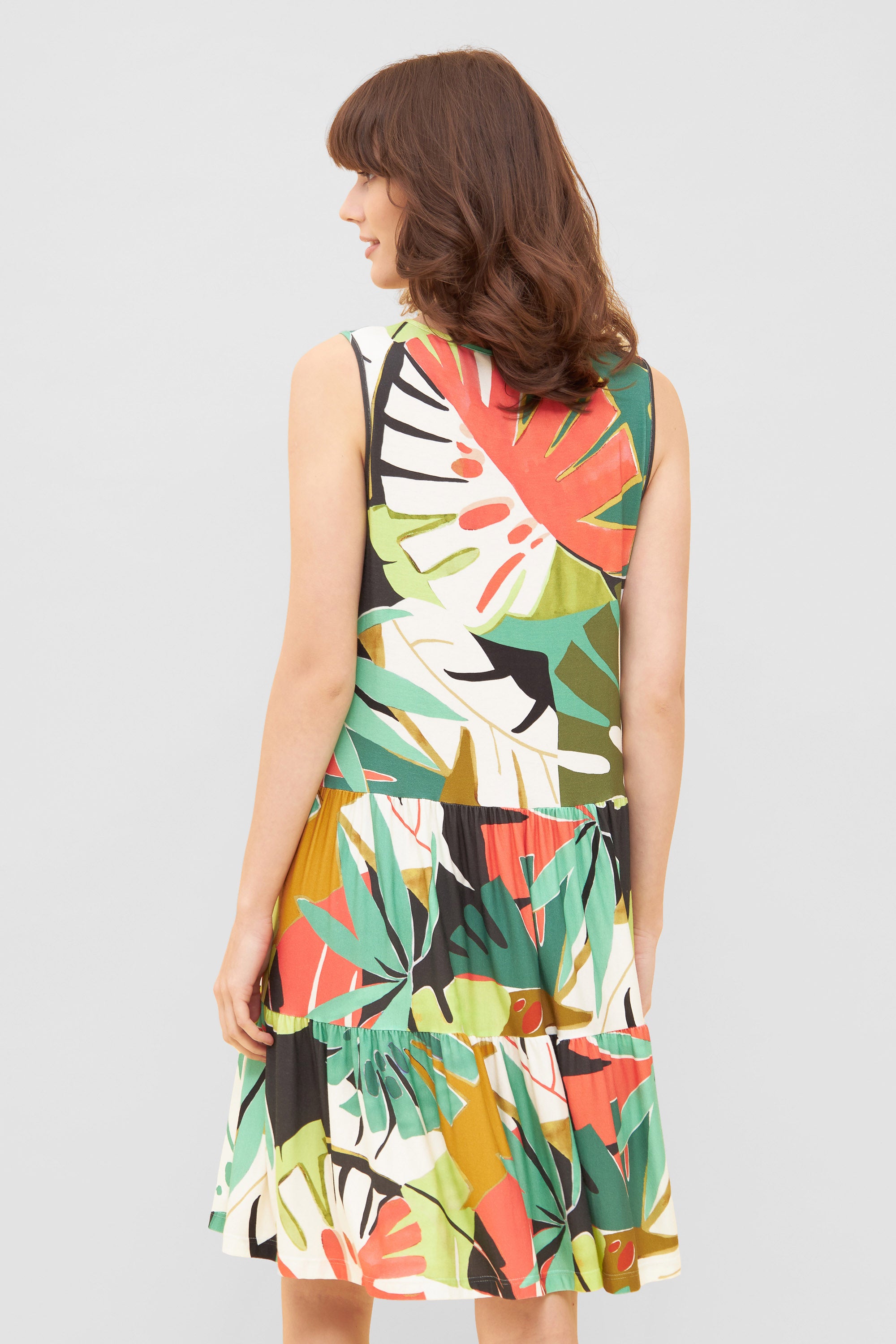 Feraud Beach Dress, Sleeveless, Round Neck Fauna Leaves (3235140) Multicolor Leaves