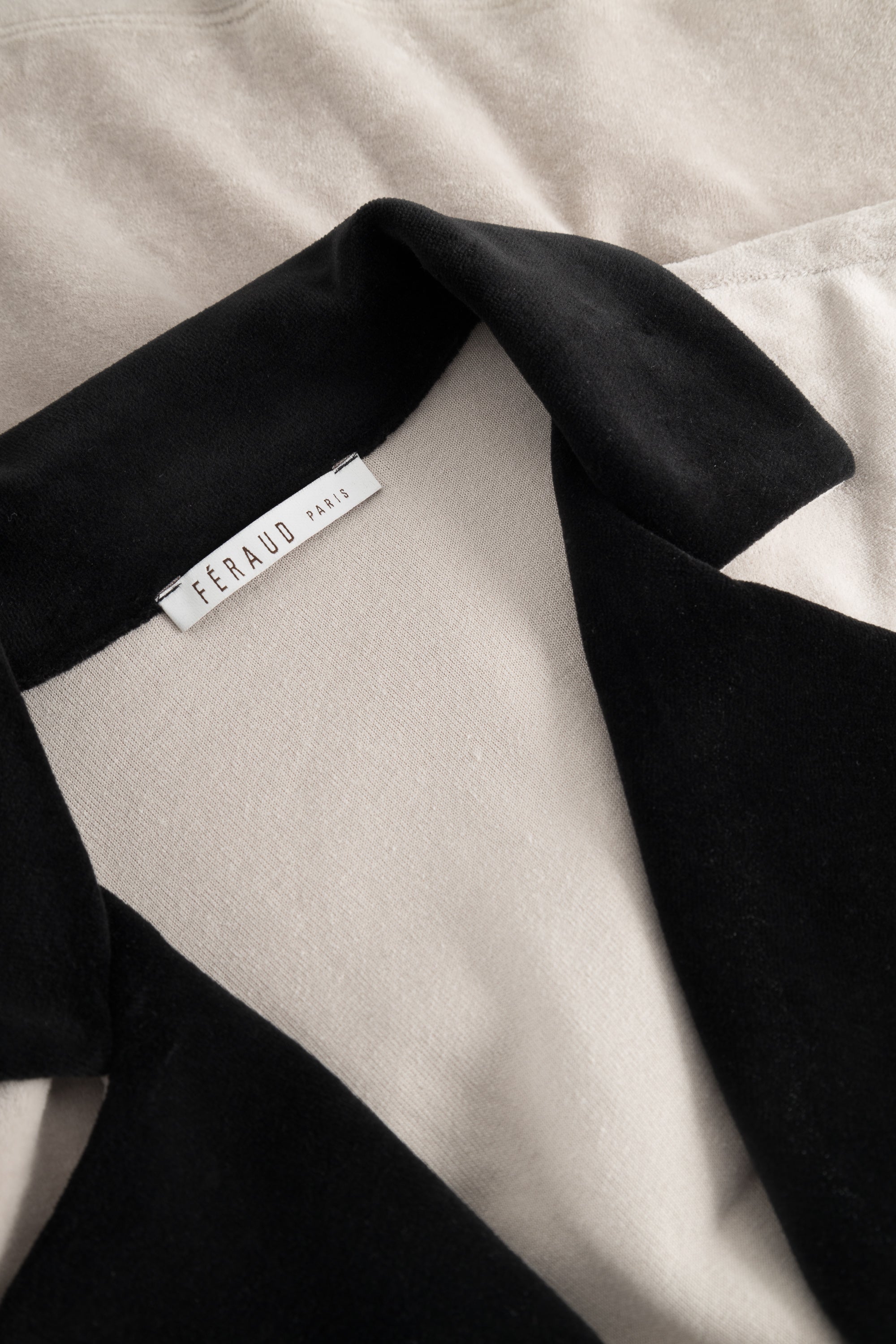 Feraud Lounge Suit, 1/1 Sleeve, Pants 1/1, Button Panel (3241006) Greige