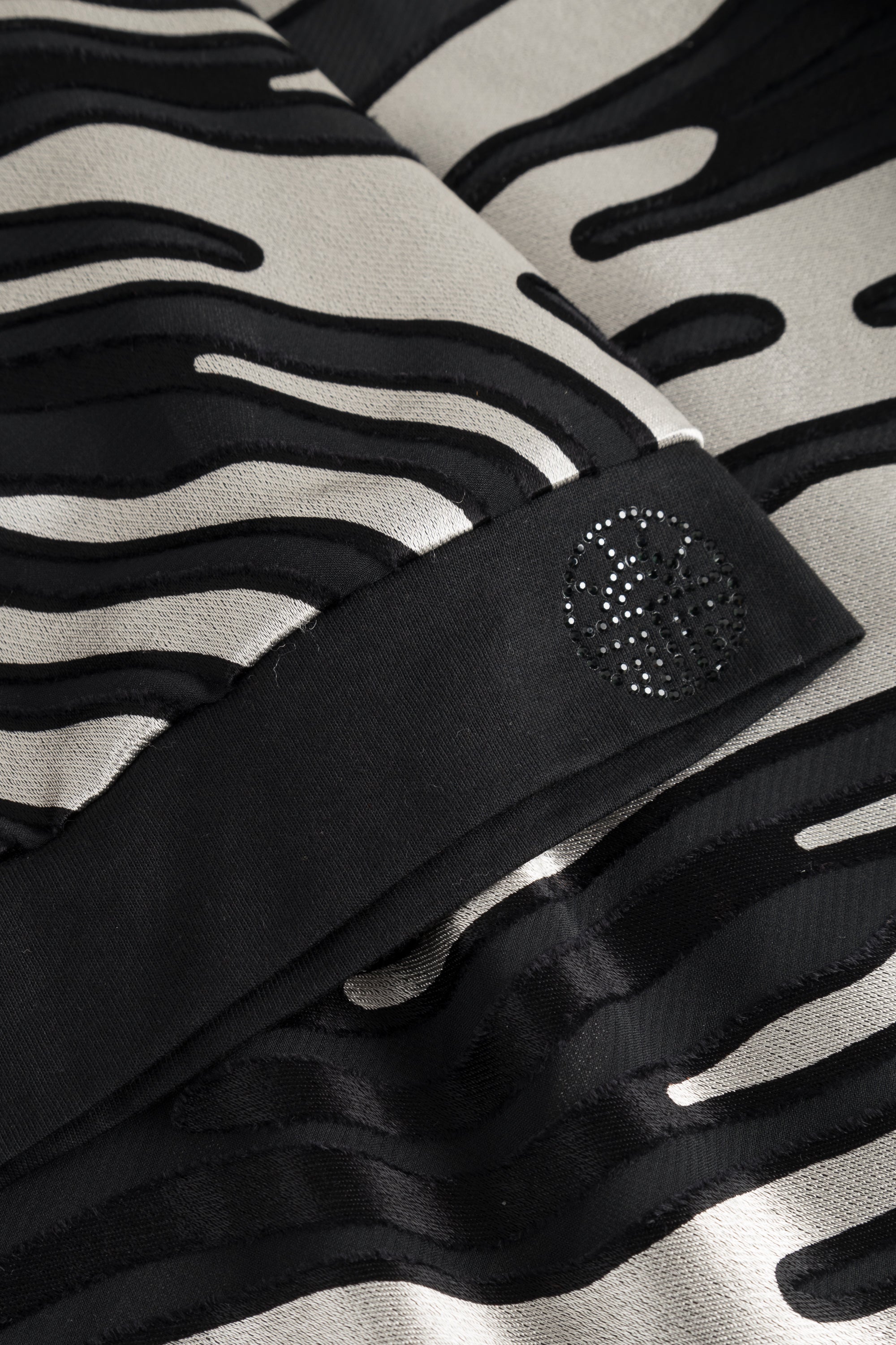 Feraud Robe, 1/1 Sleeve, Wrap-Around, Pockets D (3241018) Magic Black