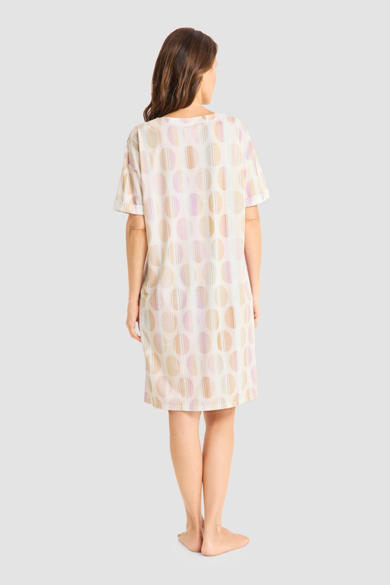 Féraud Nightgown back view in Graphic Dots