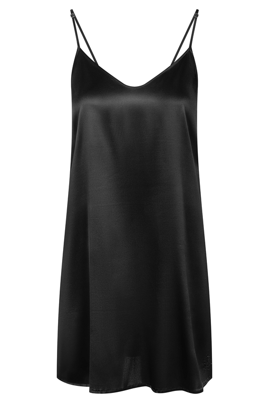 Féraud Nightgown front view in Black