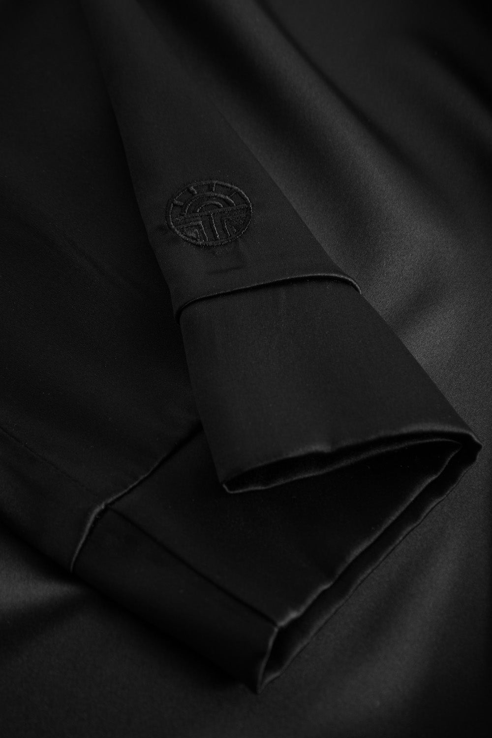 Feraud Robe Gots, 1/1 Sleeve, Wrap-Around Silk (3881093) Black