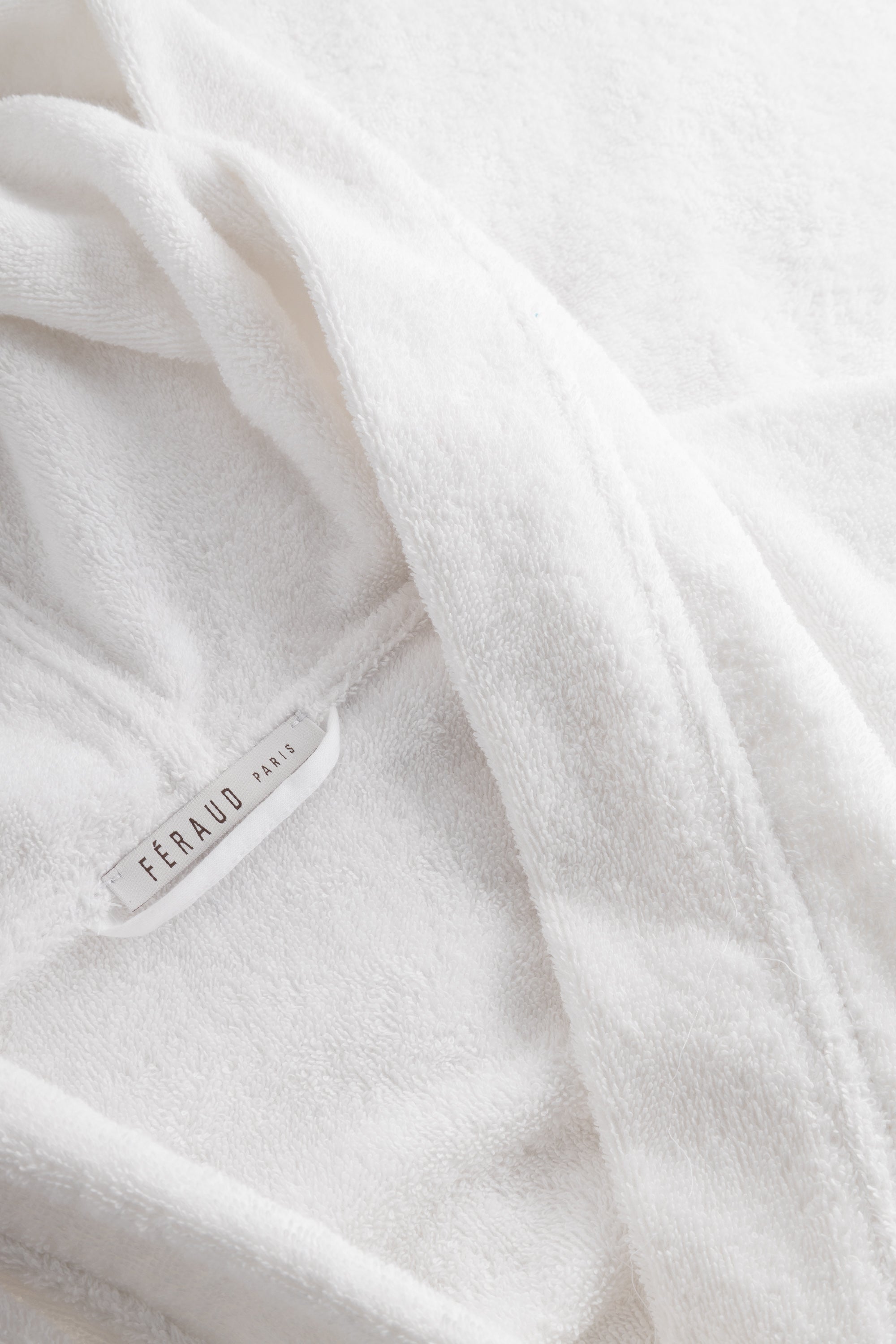 Feraud Robe, 1/1 Sleeve, Wrap-Around, Hooded, P (3881735) White