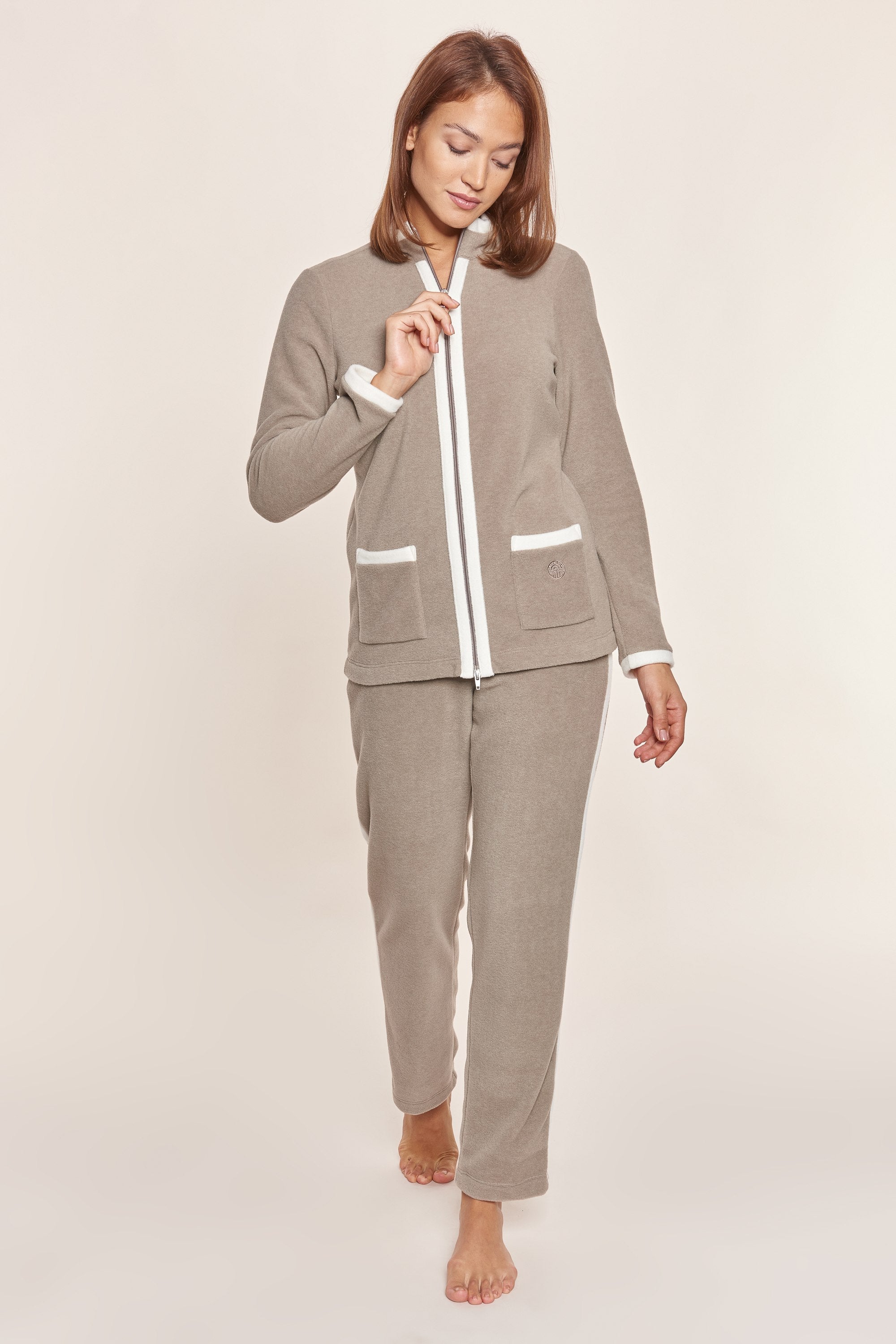 Feraud Lounge Suit, 1/1 Sleeve, Pants 1/1, Zipper, Pocke (3883158) Greige