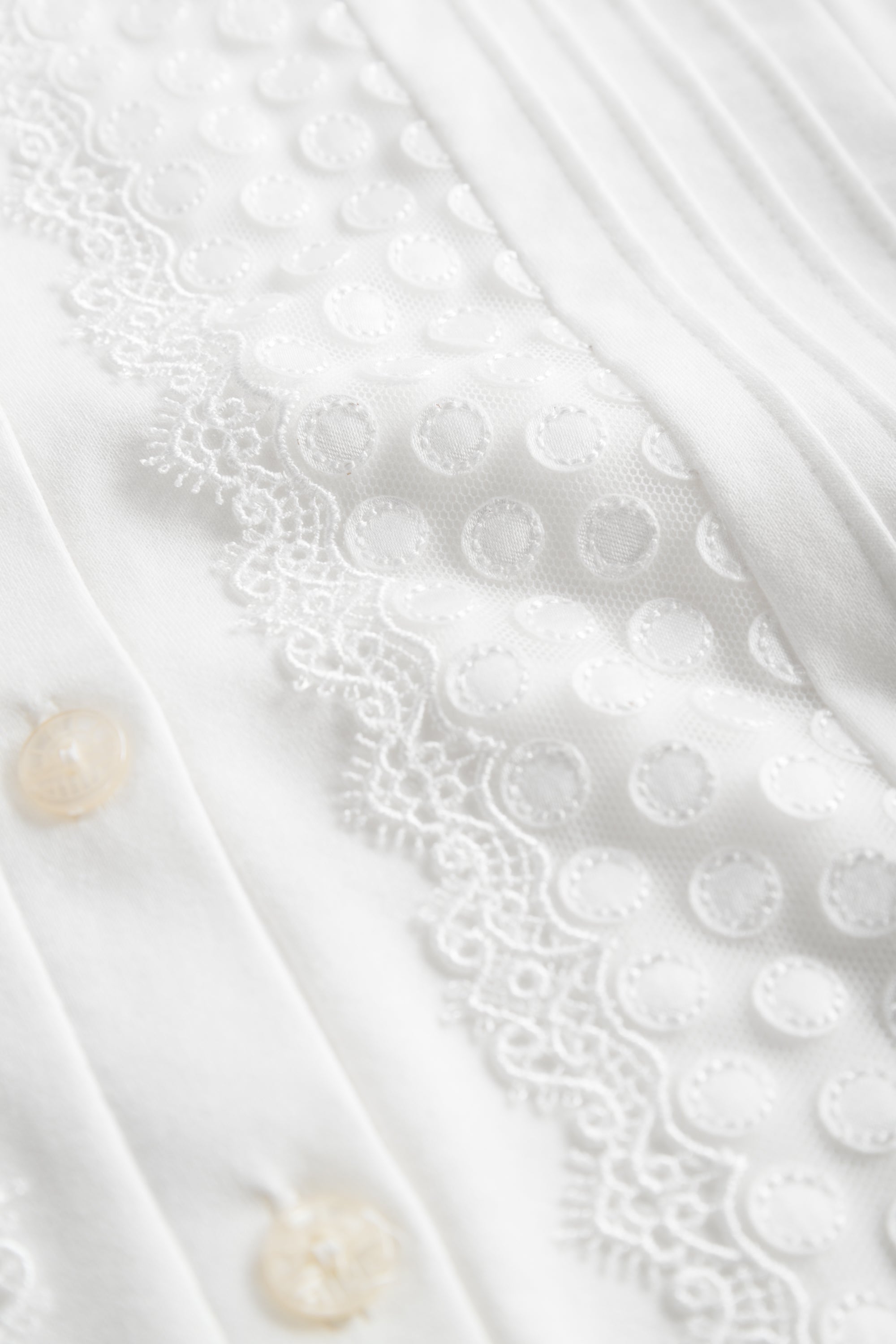 Feraud Night Dress, 1/2 Sleeve, Button Panel, Standing C (3884077) Ivory
