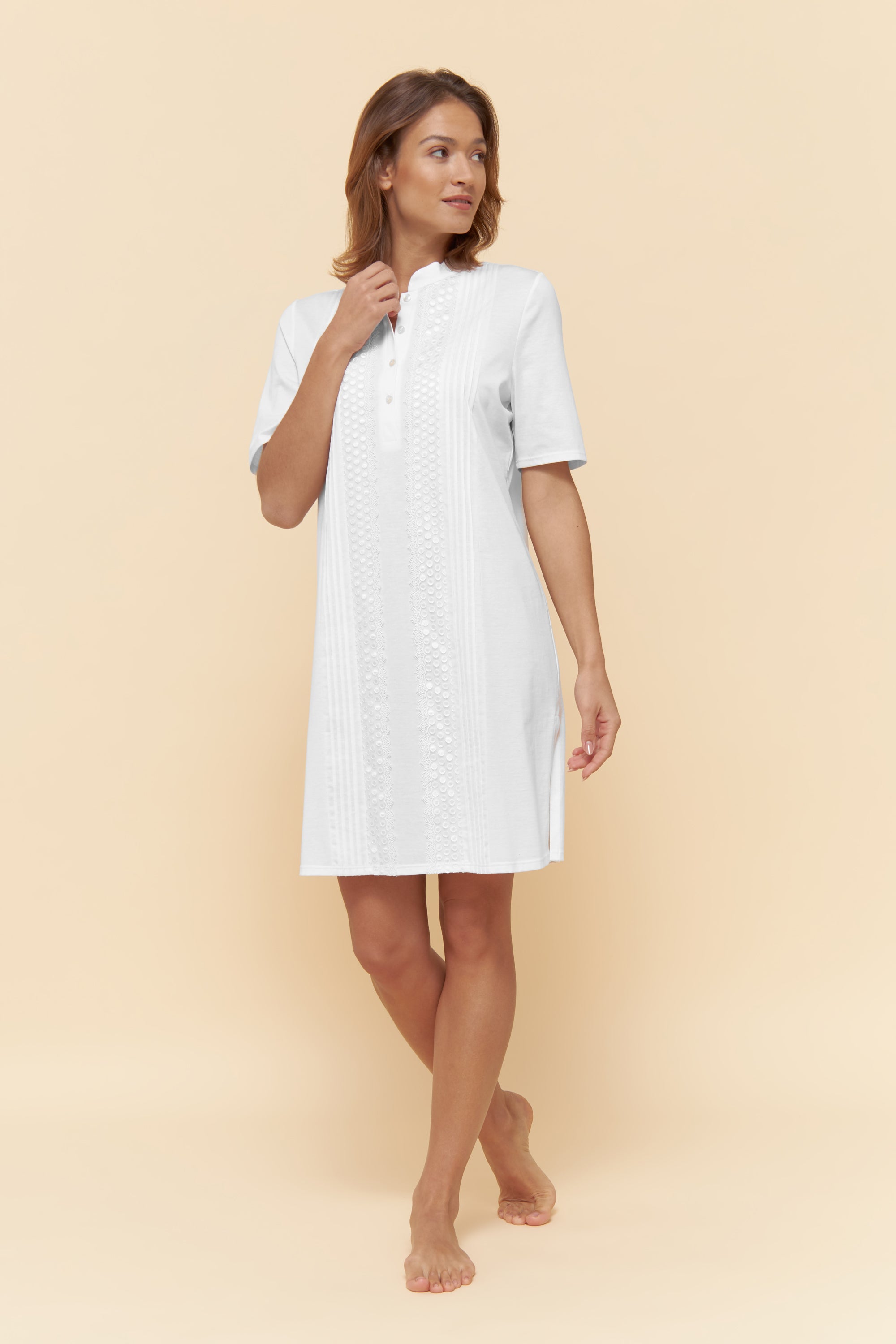 Feraud Night Dress, 1/2 Sleeve, Button Panel, Standing C (3884077) Ivory