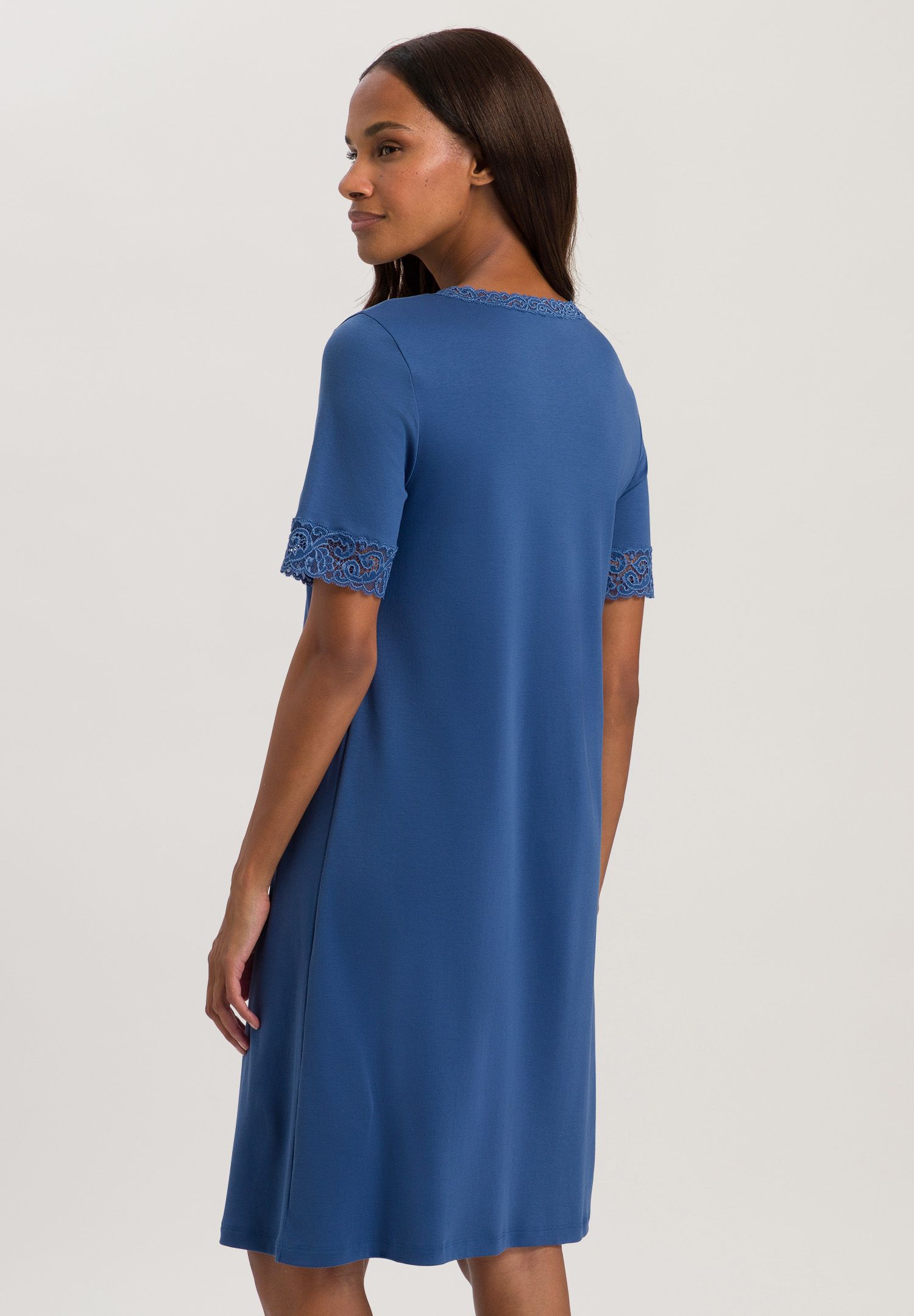 Hanro Basic Moments Nw Moments Nw S/Slv Nightdress 100 Cm (077040) White