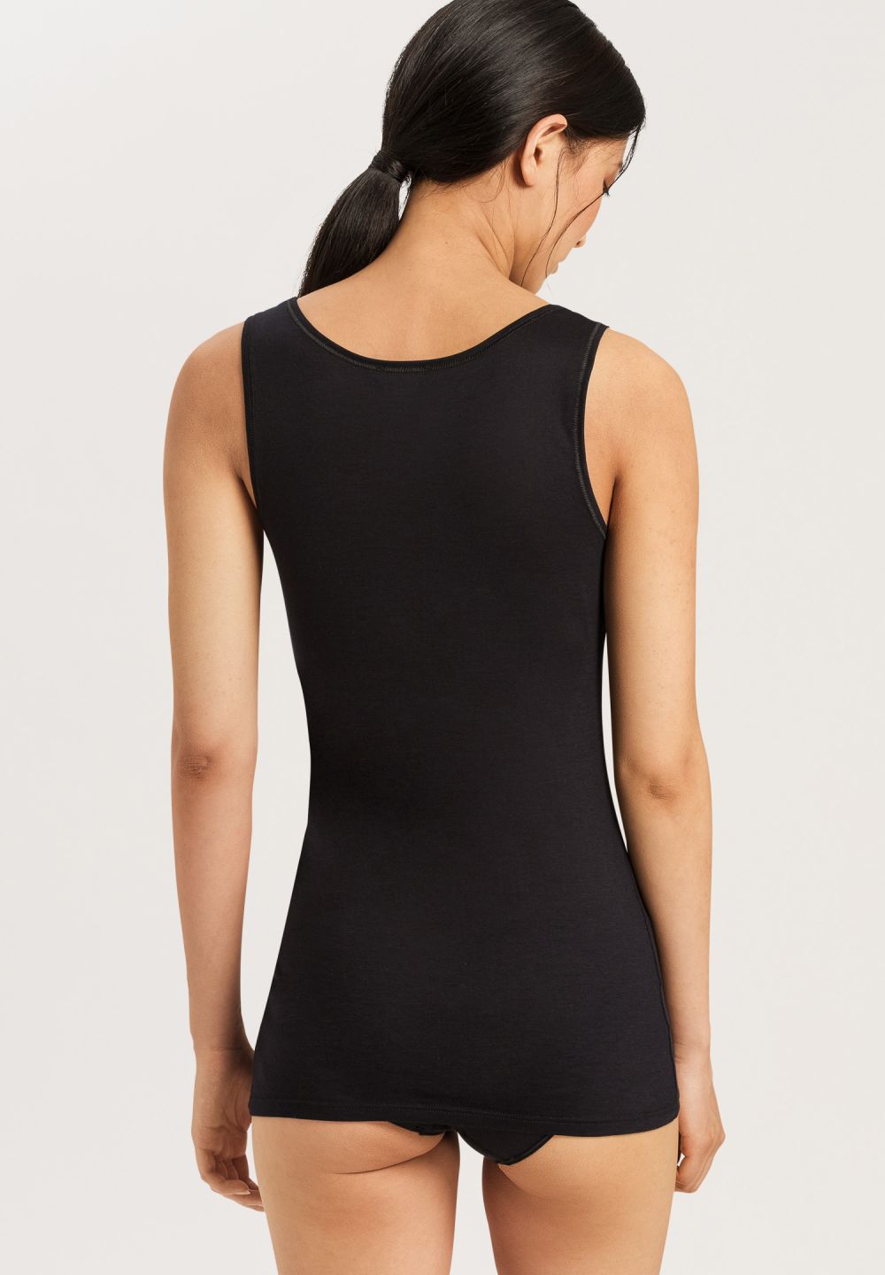 Hanro Basic Ultralight Ultralight Tank Top (071821) Black