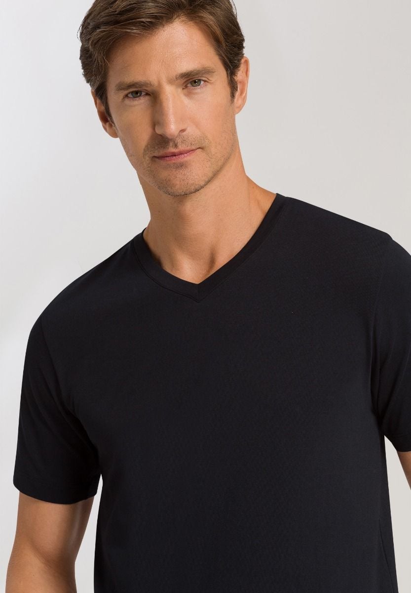 Hanro Basic Living Shirts Living Shirts S/Slv Shirt V-Neck (075051) Black