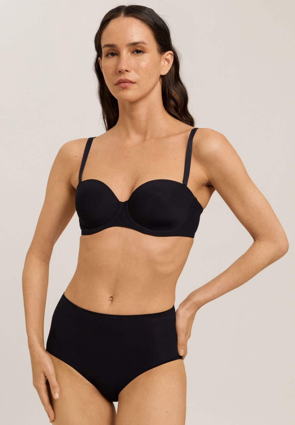 Hanro Basic Allure Allure Padded Bandeau Bra (071732) Black