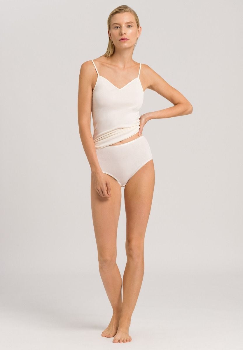 Hanro Basic Cotton Seamless Cotton Seamless Maxi Briefs (071625) Pale Cream