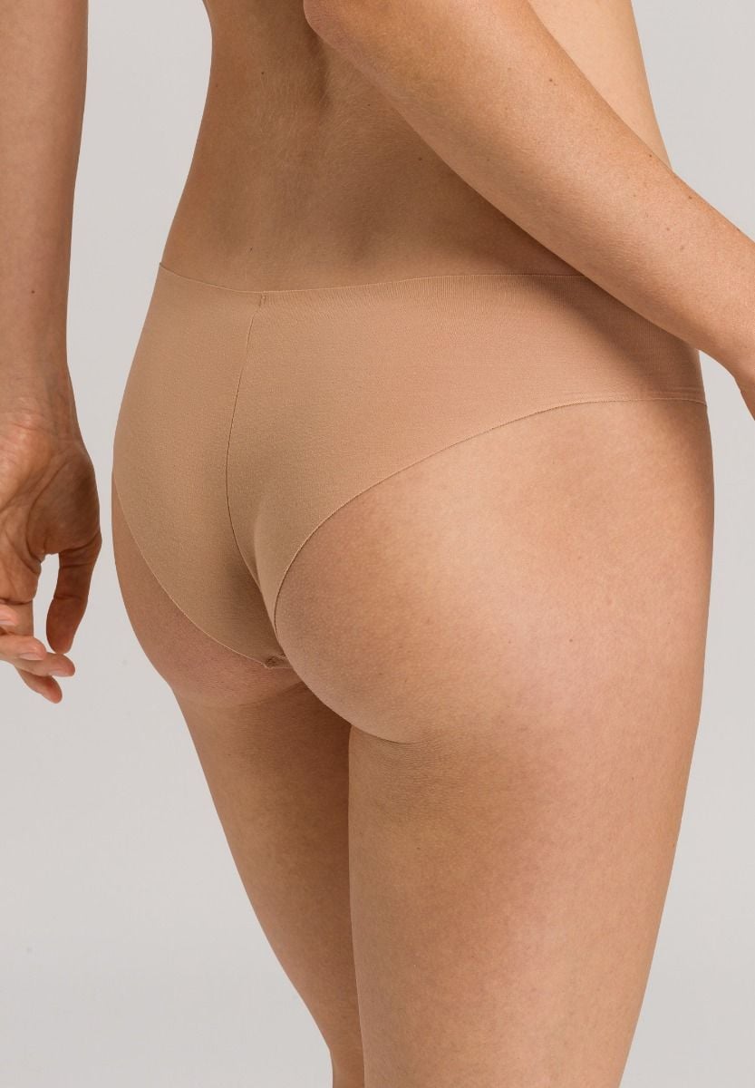 Hanro Basic Invisible Cotton Invisible Cotton Brazilian Panty (071226) Beige