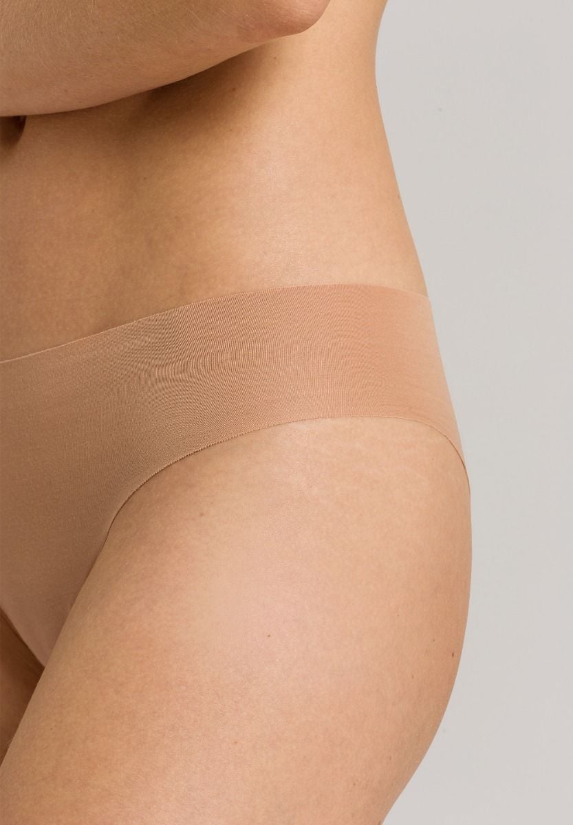 Hanro Basic Invisible Cotton Invisible Cotton Brazilian Panty (071226) Beige