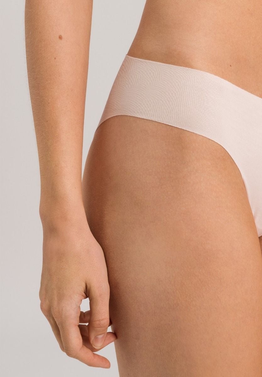 Hanro Basic Invisible Cotton Invisible Cotton Brazilian Panty (071226) Powder
