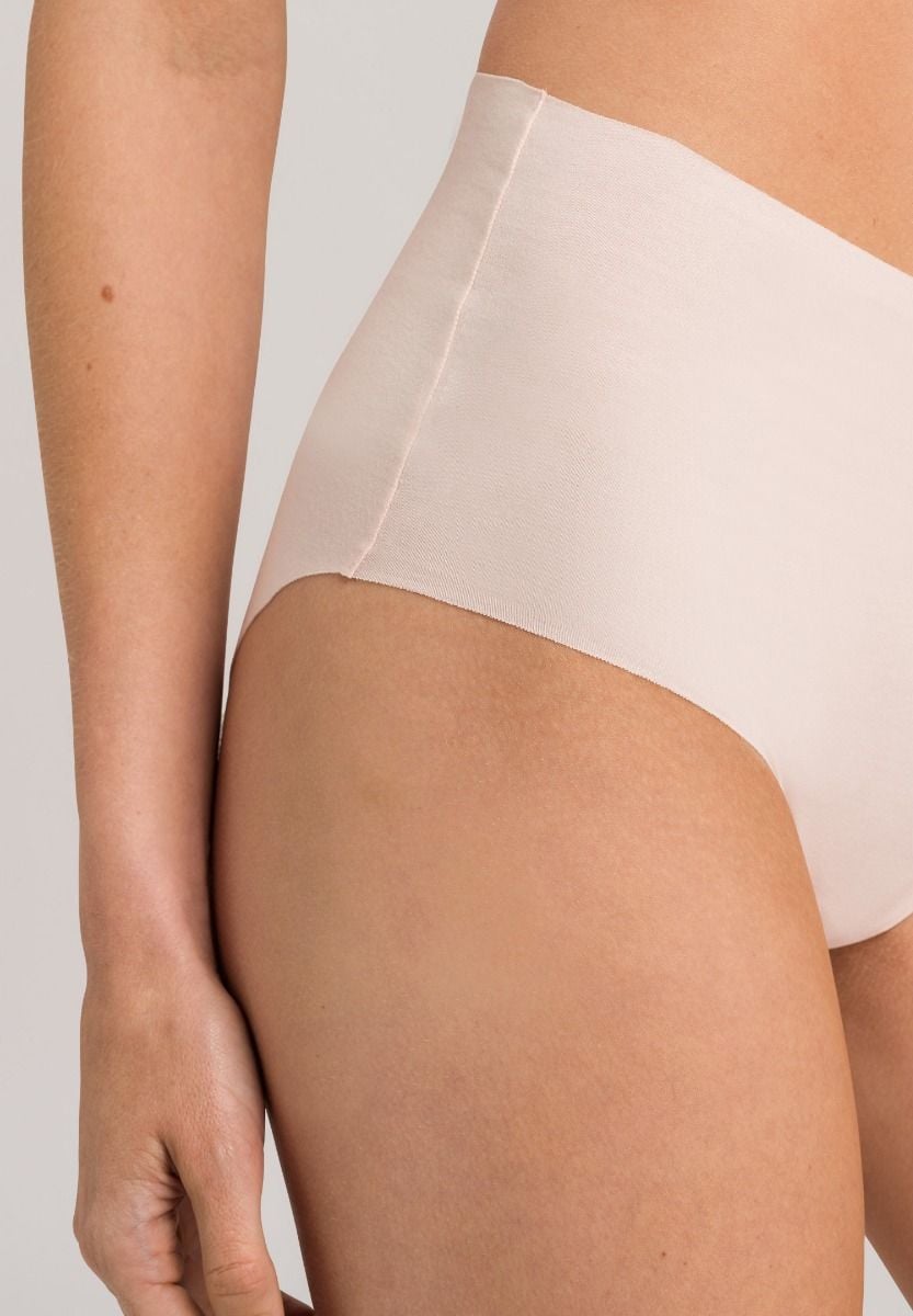Hanro Basic Invisible Cotton Invisible Cotton Maxi Briefs (071228) Powder