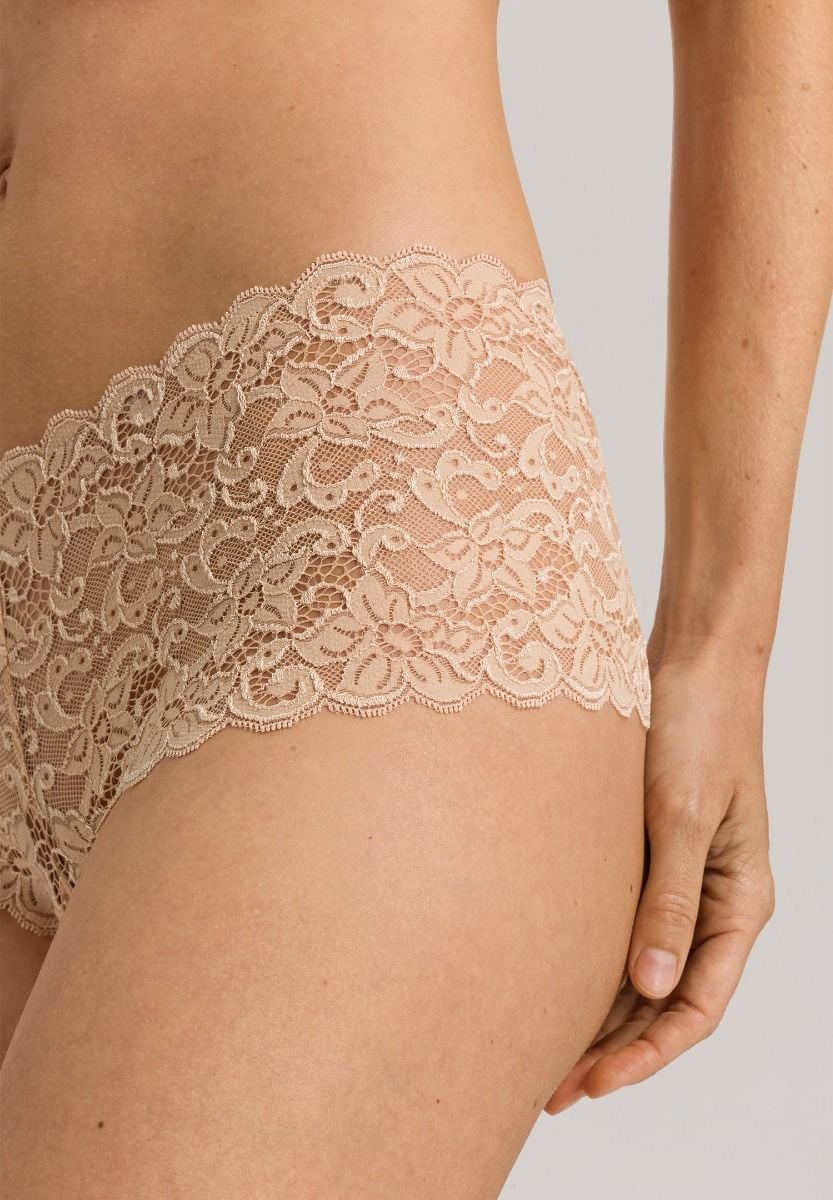 Hanro Basic Moments Moments Boyleg (071447) Beige