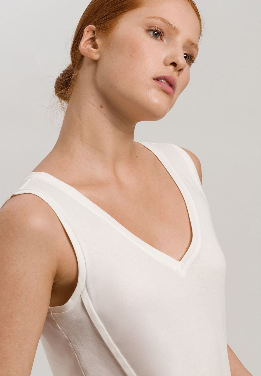 Hanro Basic Pure Essence Pure Essence Sleeveless Nightdress 95Cm (077946) Off White
