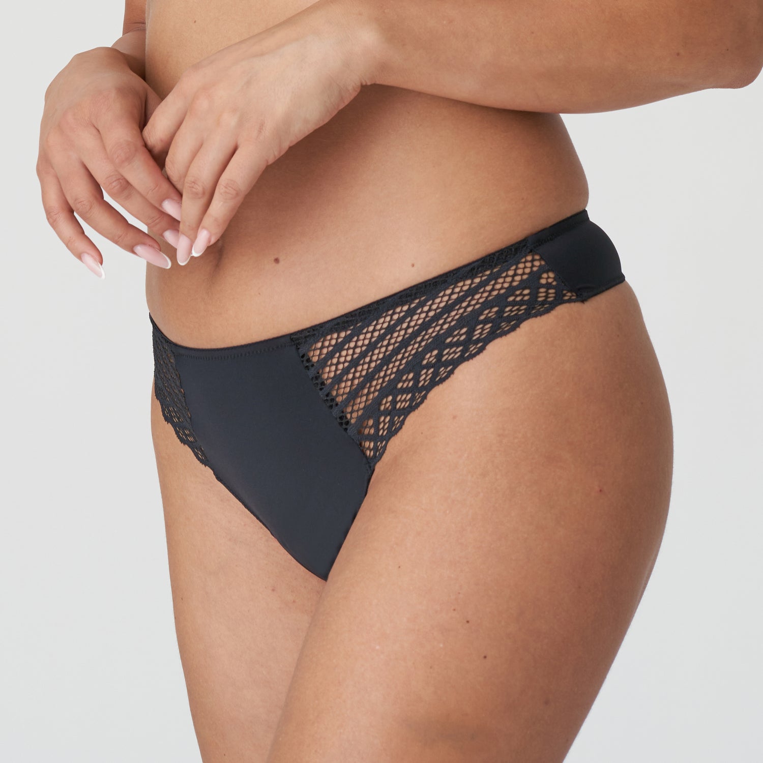 Primadonna Twist East End Thong (0641930) Charcoal