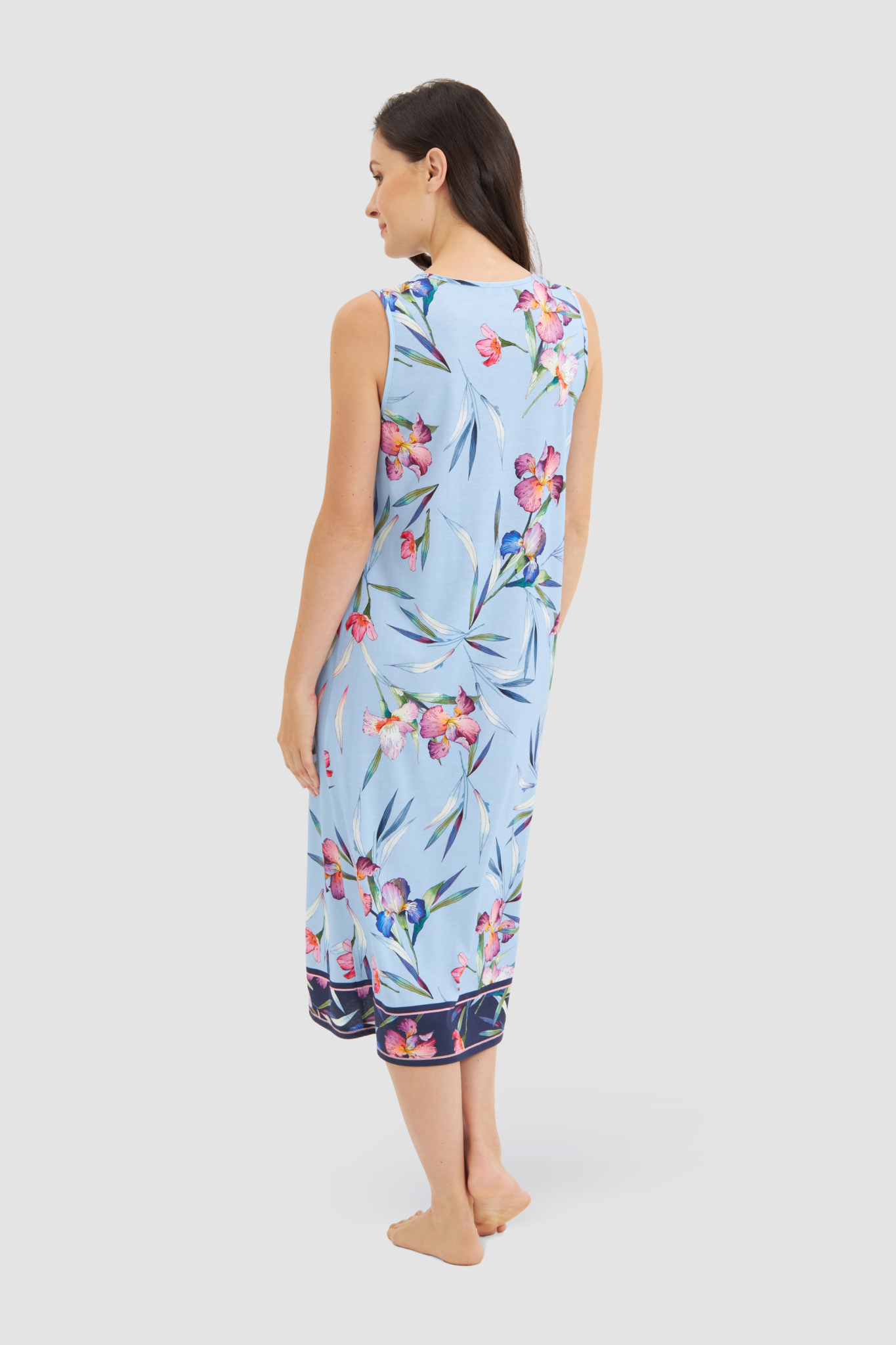Rösch Nightgown back view in Placed Lily