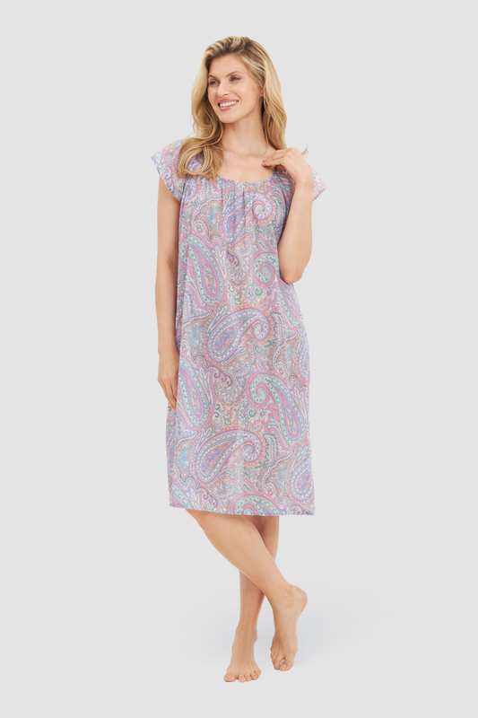 Rösch Nightgown on model in Paisley