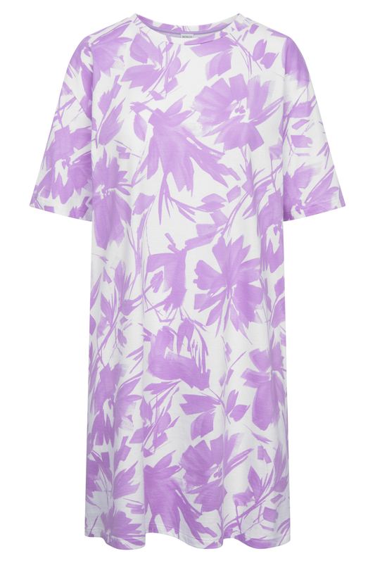 Rösch Nightgown front view in Mono Flowers