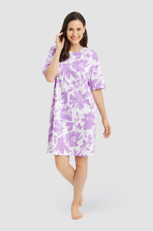 Rösch Nightgown on model in Mono Flowers