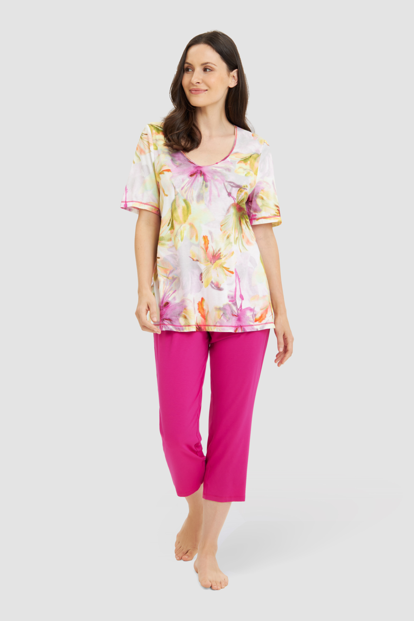 Rösch Pyjamas on model in Romantic Flower