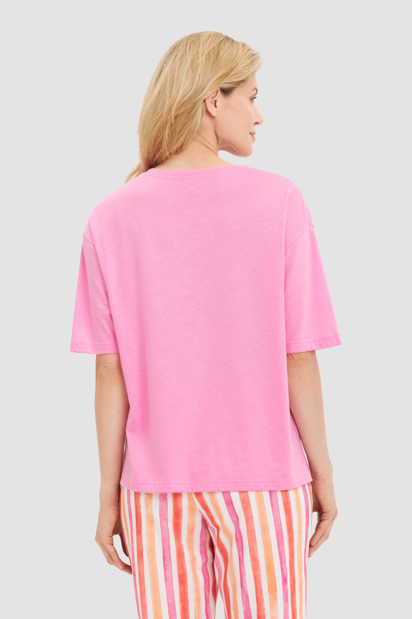 Rösch Lounge Top back view in Pink