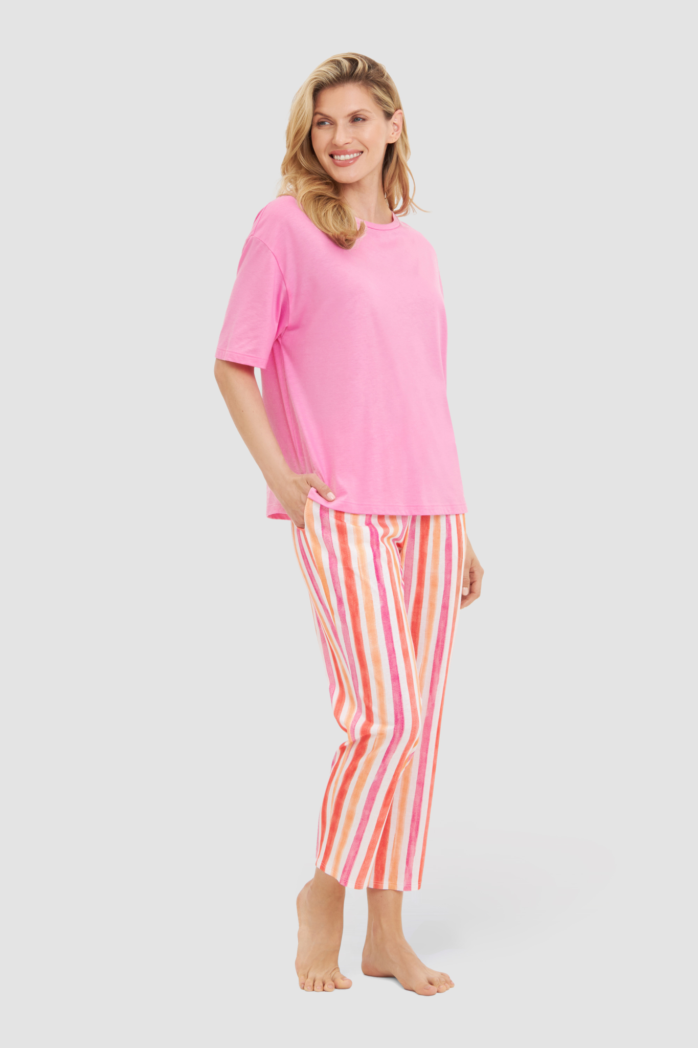 Rösch Lounge Pants on model in Stripe Multicolor