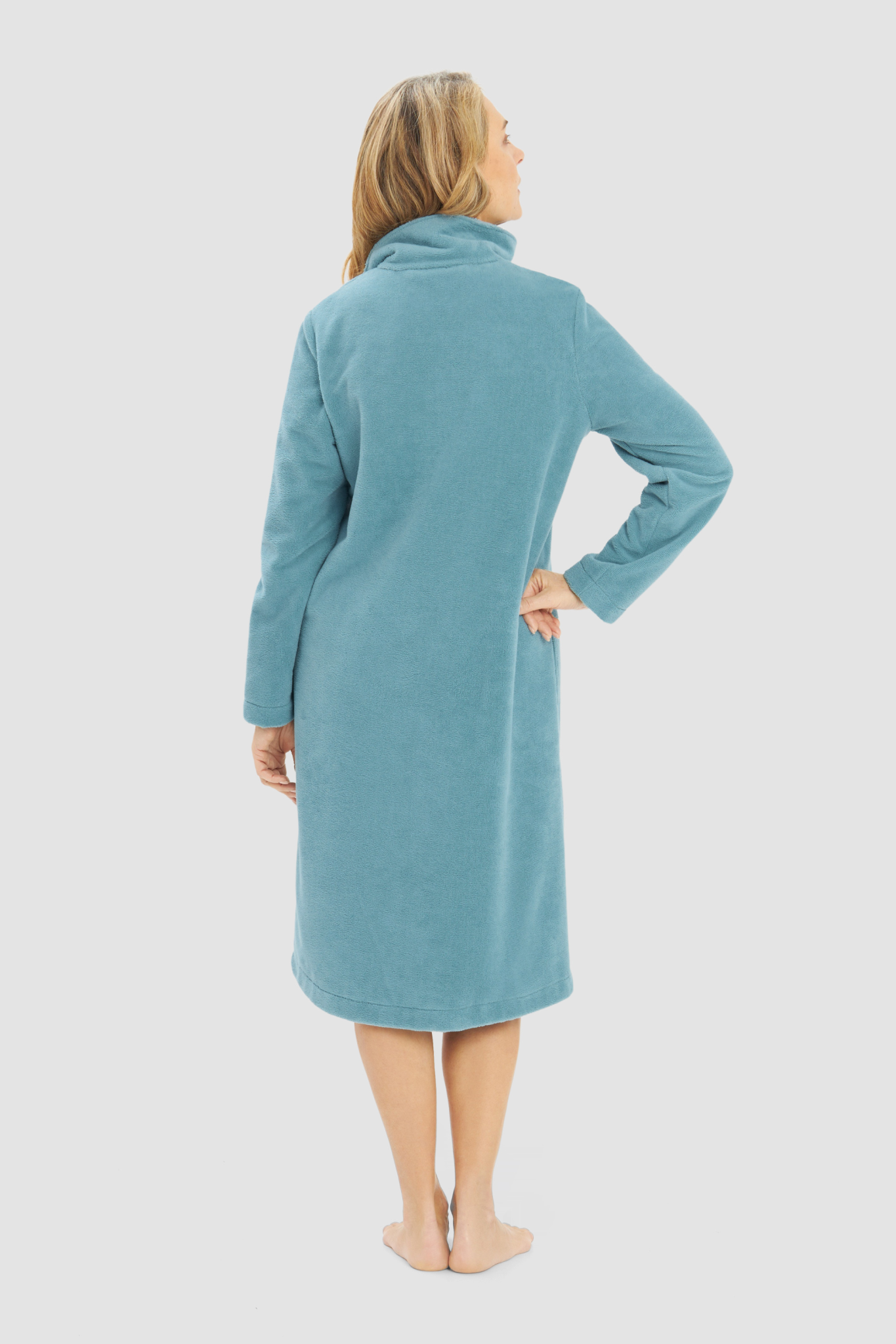 Rösch Robe back view in Mint