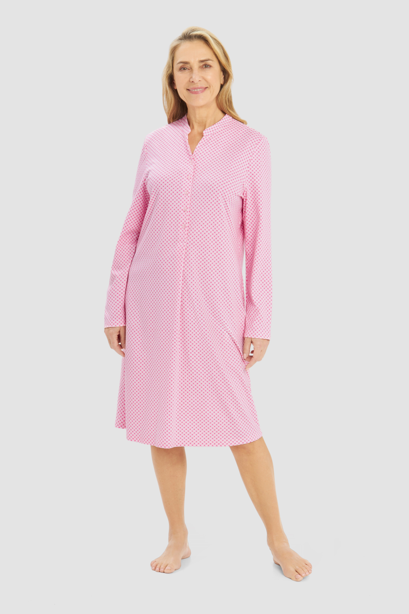 Rösch Nightgown on model in Minimal Print