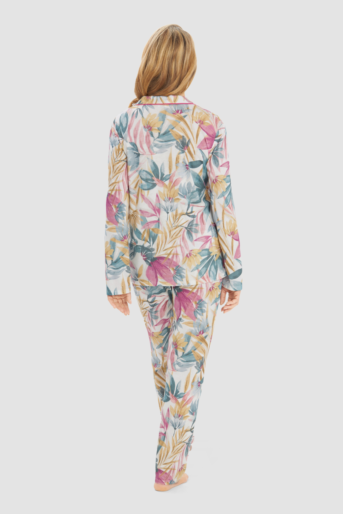 Rösch Pyjamas back view in Multicolor Leaves